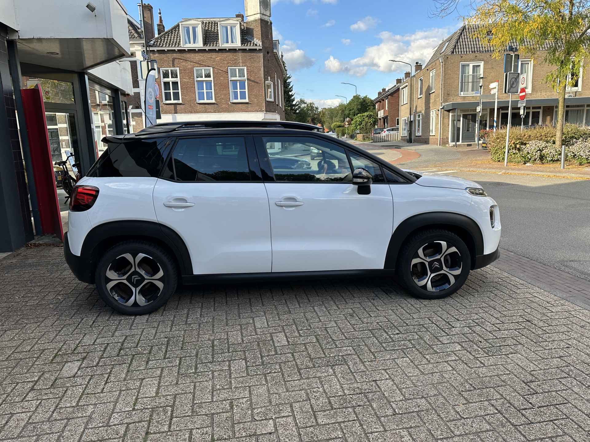 Citroën C3 Aircross 1.2 PureTech S&S Shine All-in prijs Trekhaak/Camera achter/keyless/parkeer sens v+a - 6/25