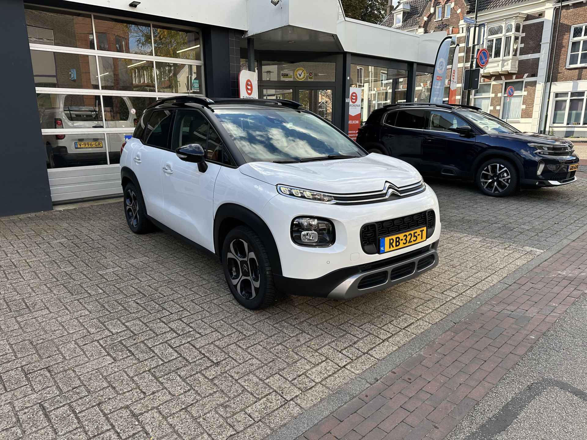 Citroën C3 Aircross 1.2 PureTech S&S Shine All-in prijs Trekhaak/Camera achter/keyless/parkeer sens v+a - 7/25