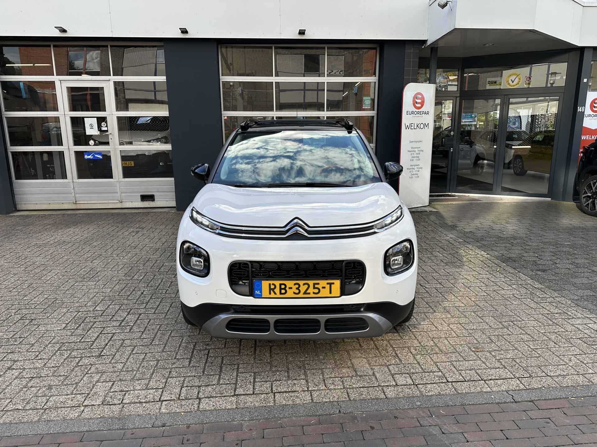 Citroën C3 Aircross 1.2 PureTech S&S Shine All-in prijs Trekhaak/Camera achter/keyless/parkeer sens v+a - 8/25