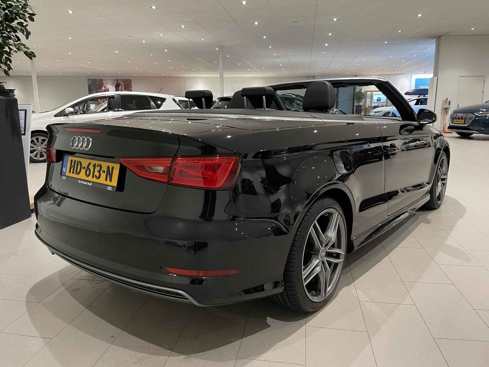 Audi A3 Cabriolet 1.4 TFSI CoD Ambition Pro Line S Open Days 140 PK | Nekverwarming | Navigatie | Bluetooth | Stoelverwarming | Climate Control | Start Stop Systeem | Parkeersensoren | Elektrische Handrem | Verwarmbare Buitenspiegels | Elektrisch Bedienbare Ramen | - 6/36