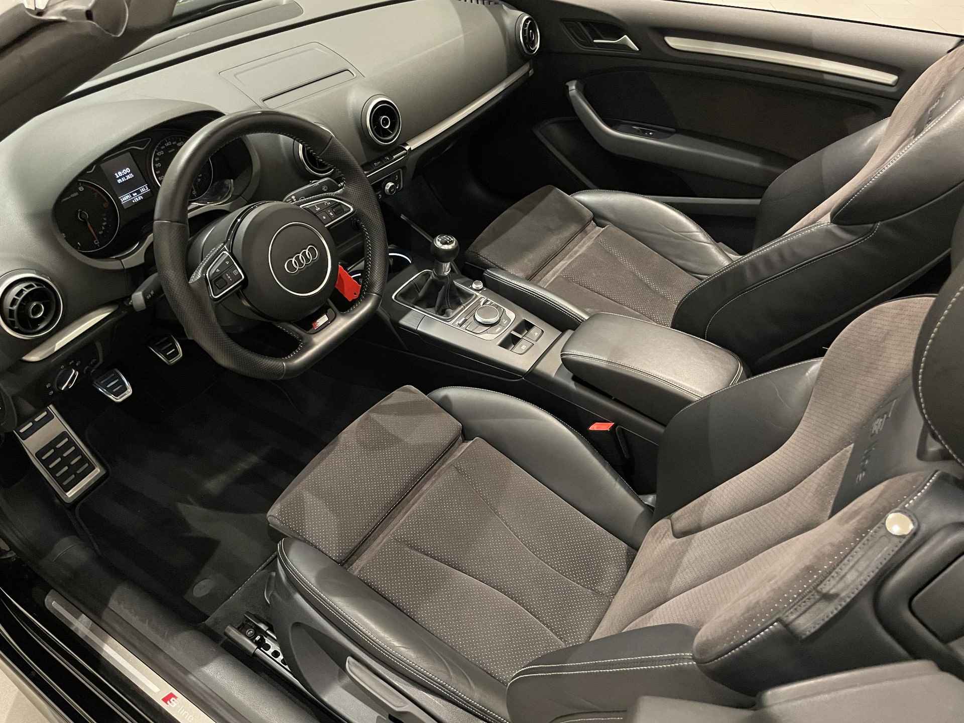 Audi A3 Cabriolet 1.4 TFSI CoD Ambition Pro Line S Open Days 140 PK | Nekverwarming | Navigatie | Bluetooth | Stoelverwarming | Climate Control | Start Stop Systeem | Parkeersensoren | Elektrische Handrem | Verwarmbare Buitenspiegels | Elektrisch Bedienbare Ramen | - 10/36