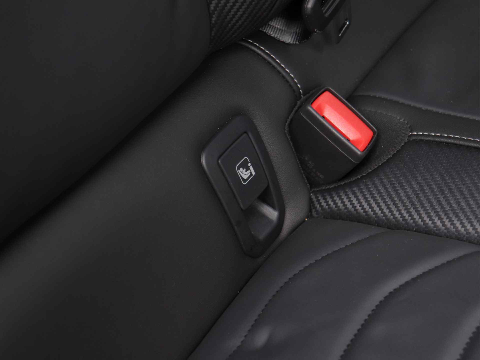 Volkswagen Arteon Shooting Brake 2.0 TSI R-Line Business 190pk Automaat | Leder | Panorama dak | Camera | Keyless | Navigatie | - 27/63