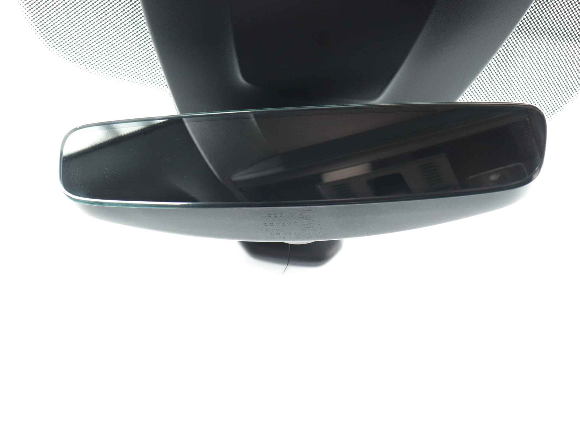Volkswagen Arteon Shooting Brake 2.0 TSI R-Line Business 190pk Automaat | Leder | Panorama dak | Camera | Keyless | Navigatie | - 42/63