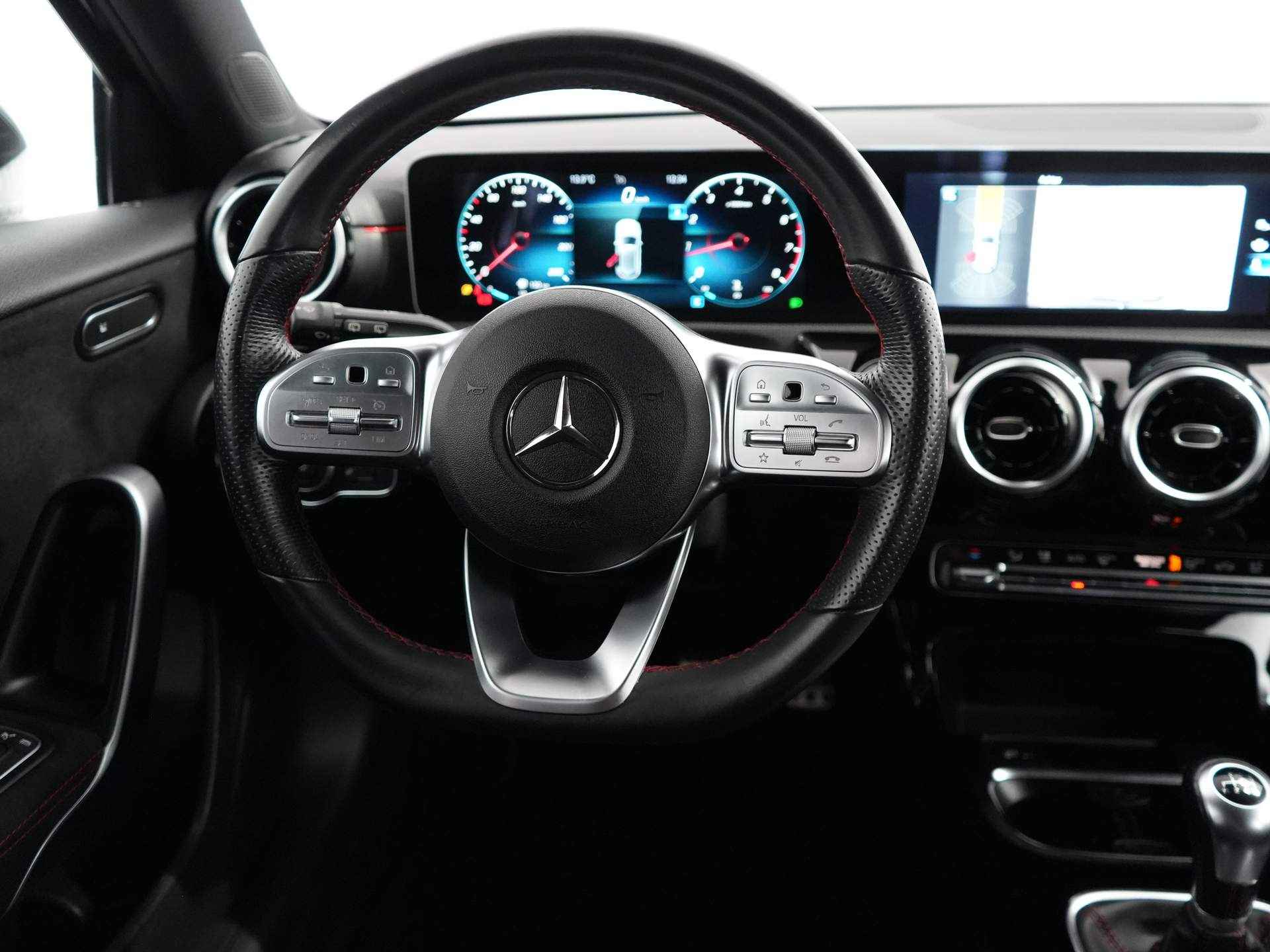 Mercedes-Benz A-Klasse 160 Business Solution AMG | AMG-styling | Cruise control | Lichtmetalen velgen 18" - 7/31