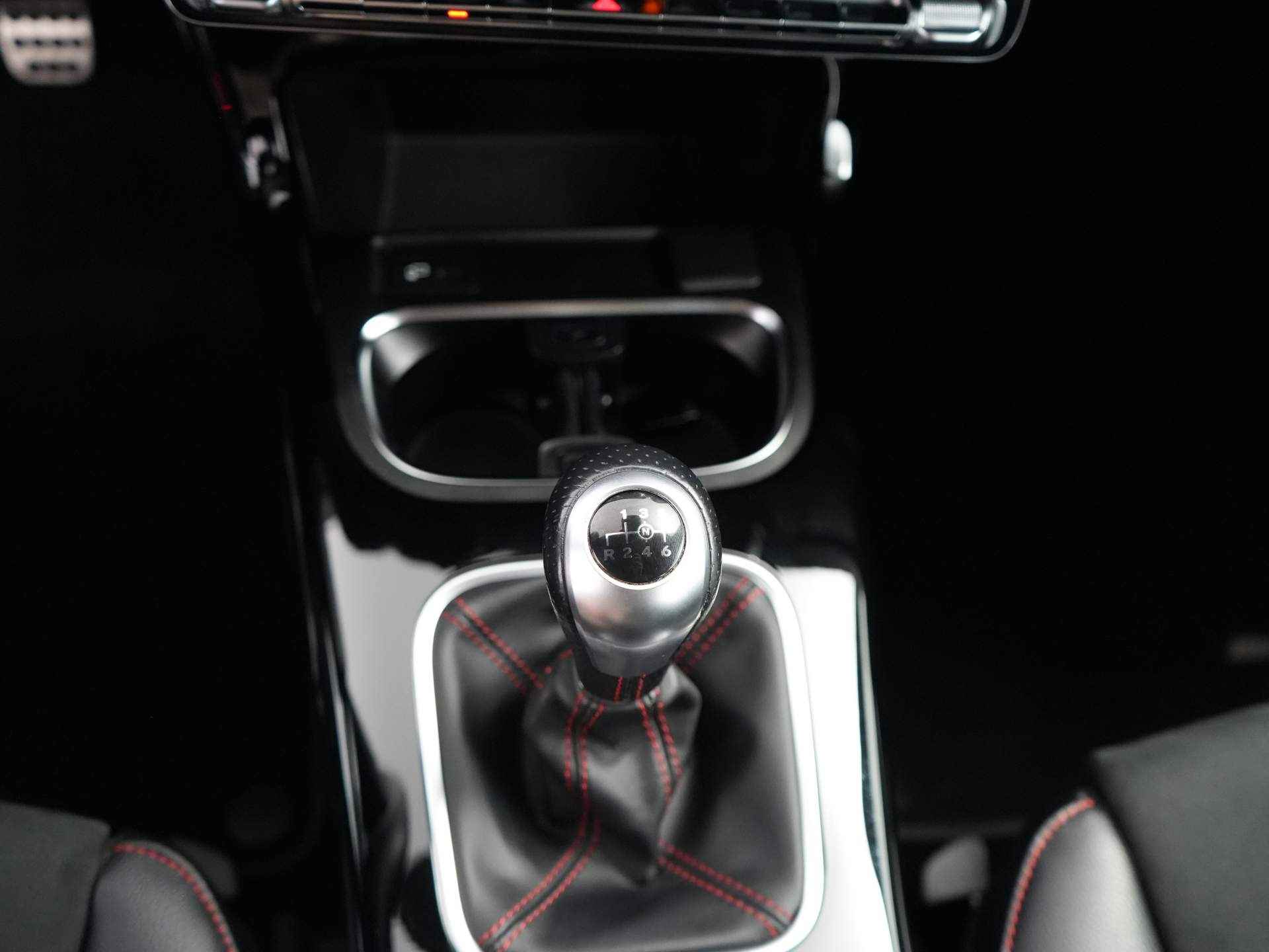 Mercedes-Benz A-Klasse 160 Business Solution AMG | AMG-styling | Cruise control | Lichtmetalen velgen 18" - 10/31