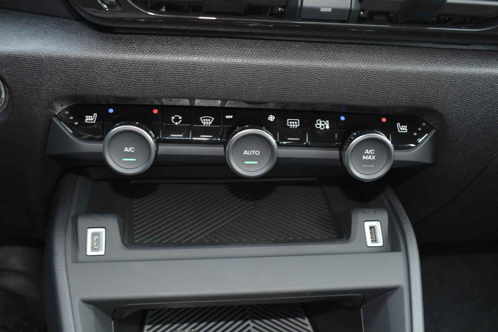 Citroen C4 X 1.2 Turbo 130pk EAT8 Plus | Navigatie | Voorruitverwarming | Bluetooth | Stoelverwarming | Stuurwielverwarming | Apple Carplay/Android Auto - 17/22
