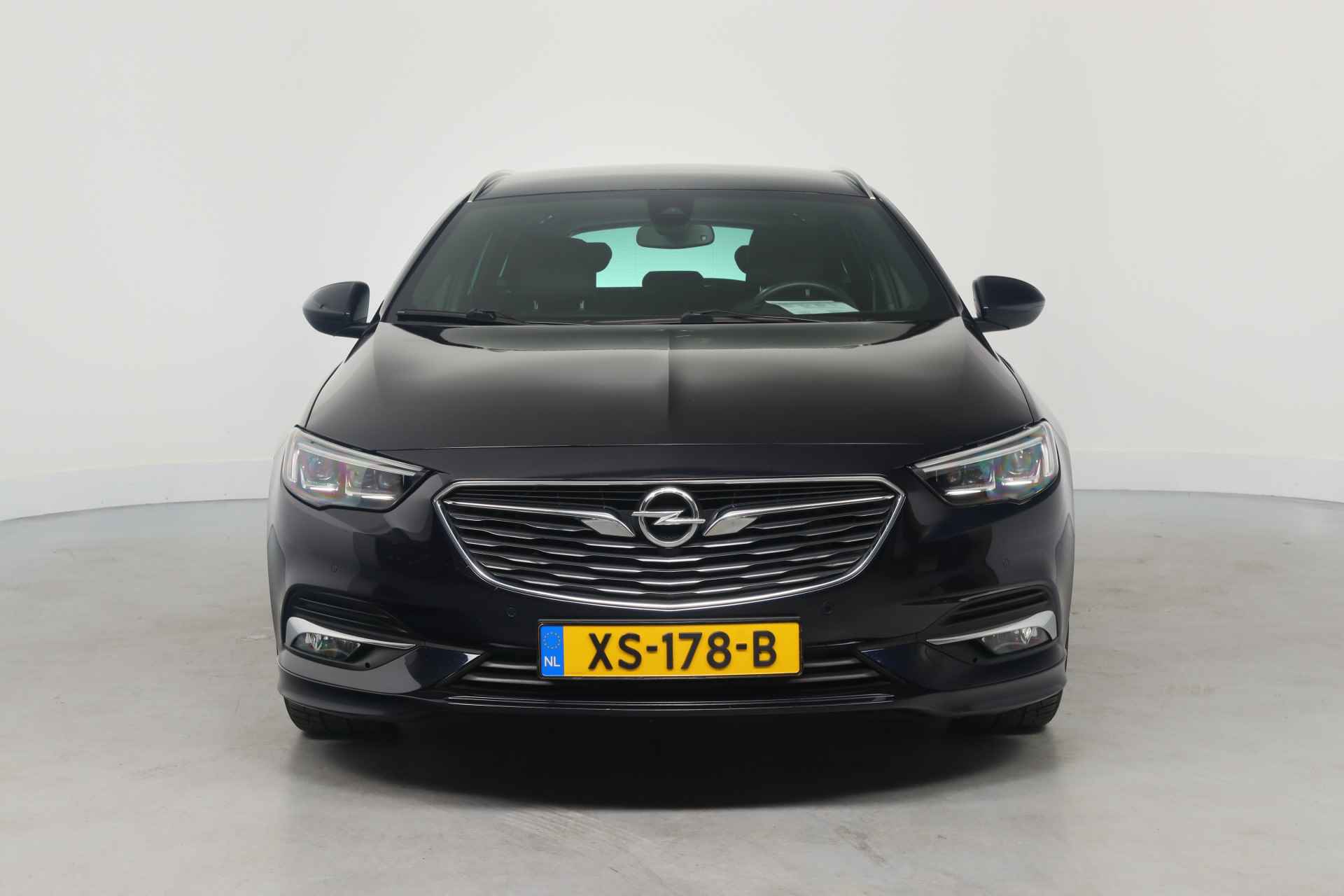 Opel Insignia Sports Tourer 1.6 Turbo 200pk Innovation | 1e Eigenaar! | OPC-Line | AGR | Navi | Clima | Camera | LED | Keyless | Parkeersensor - 2/41