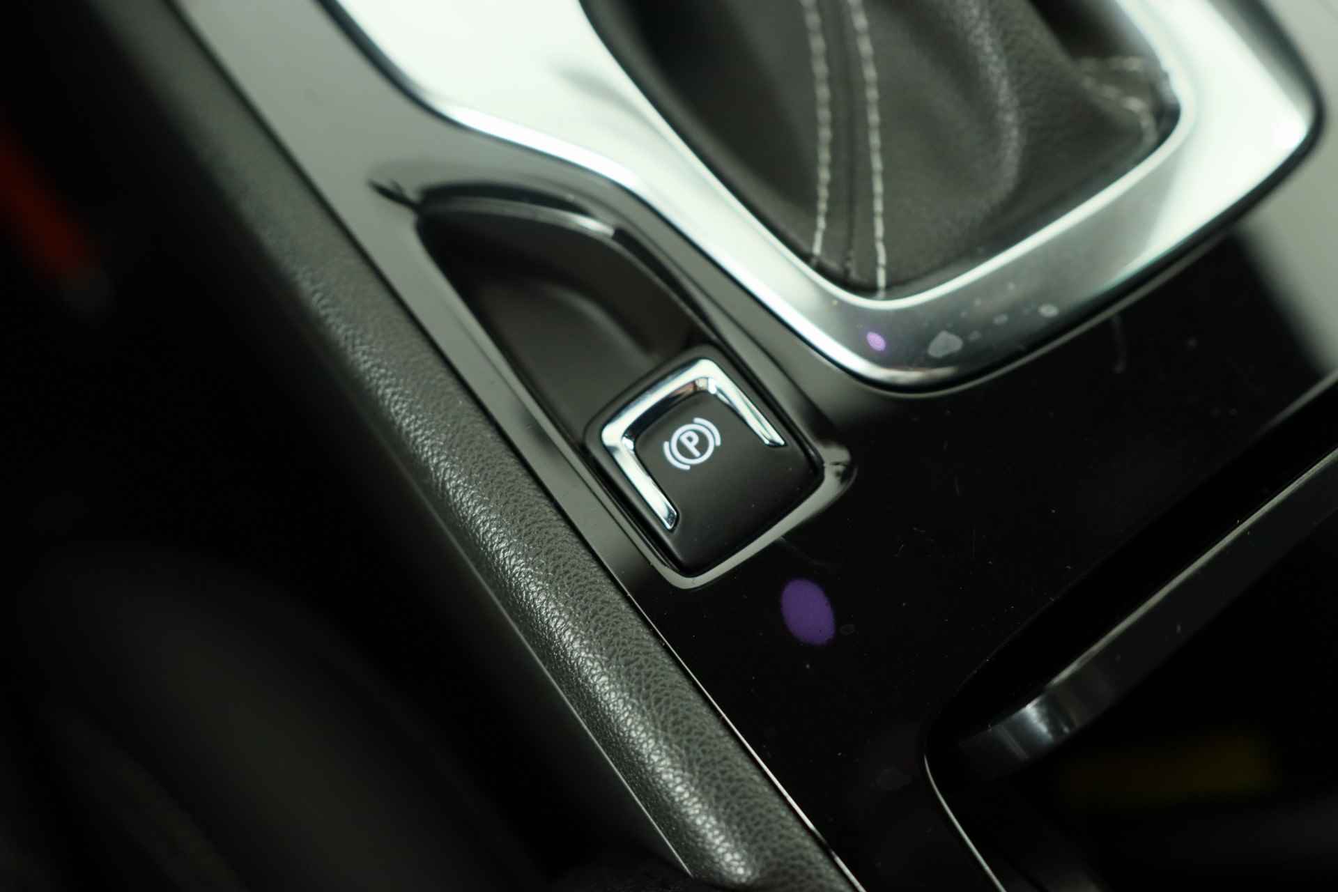 Opel Insignia Sports Tourer 1.6 Turbo 200pk Innovation | 1e Eigenaar! | OPC-Line | AGR | Navi | Clima | Camera | LED | Keyless | Parkeersensor - 37/41