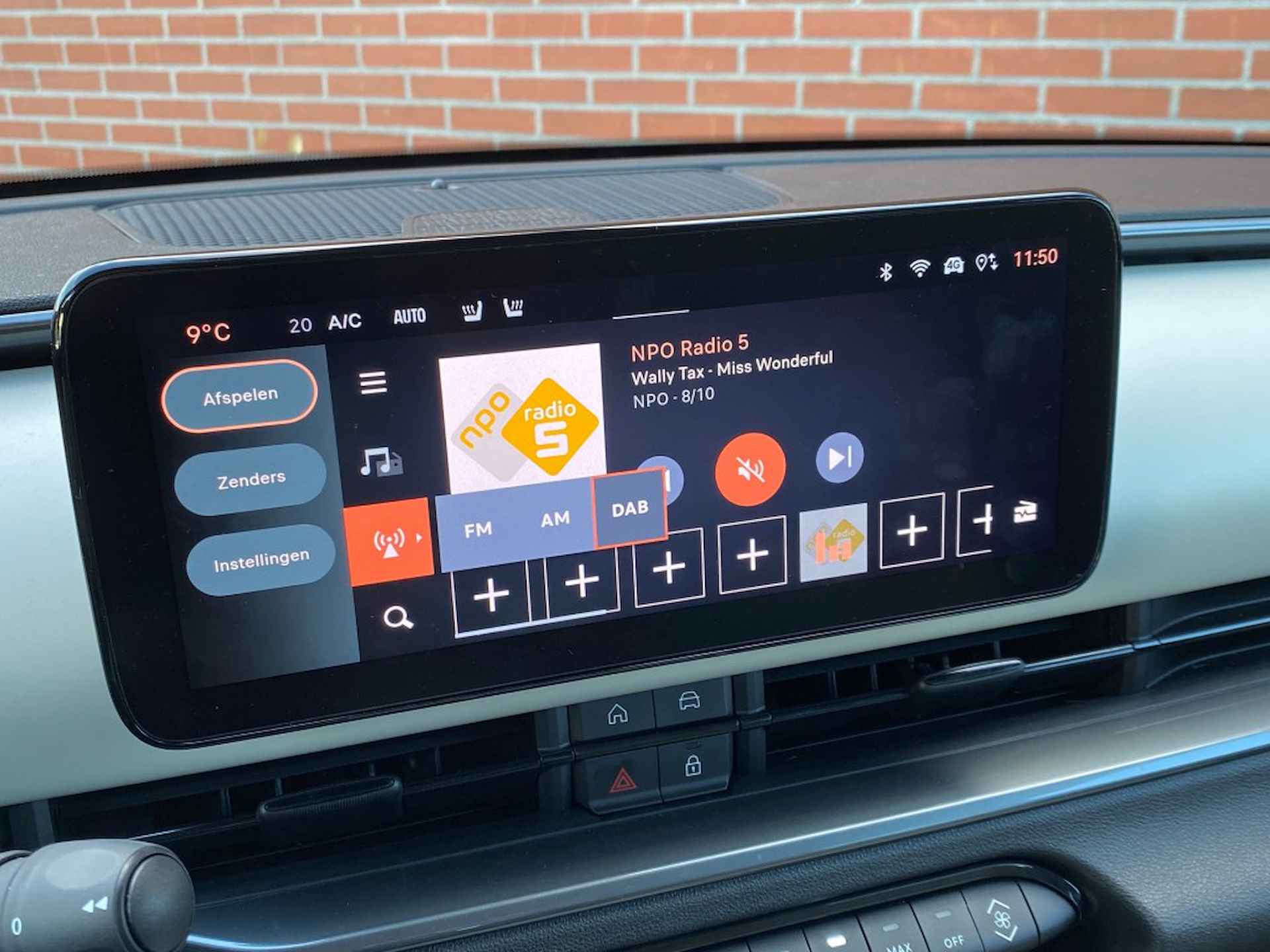 FIAT 600 LA PRIMA 54 KWH NAV ADAPT-CRUISE CARPLAY LMV STOELVW CAMERA PDC - 18/30