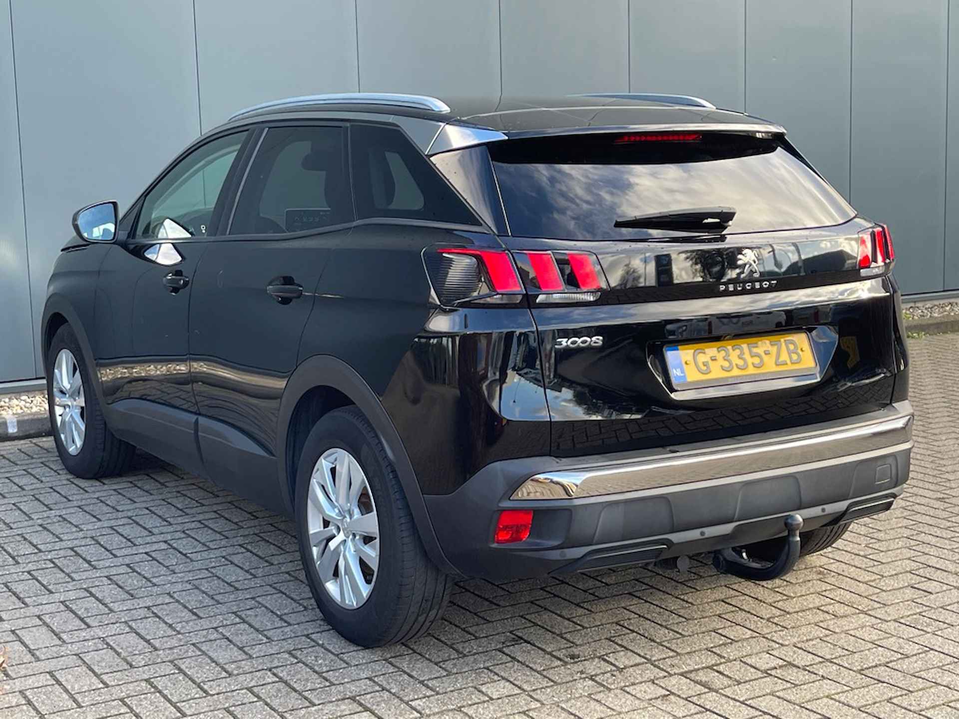 Peugeot 3008 1.2 PureTech 130pk Blue Lease Executive / Trekhaak - 2/6