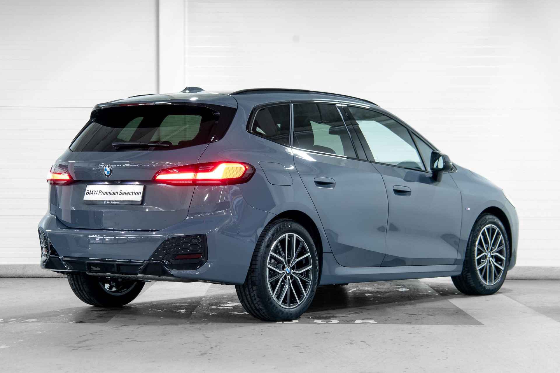 BMW 2 Serie Active Tourer 220i | M-Sport | Travel Pack | Premium Pack | Comfort Pack | Harman/kardon | Panoramadak - 5/19