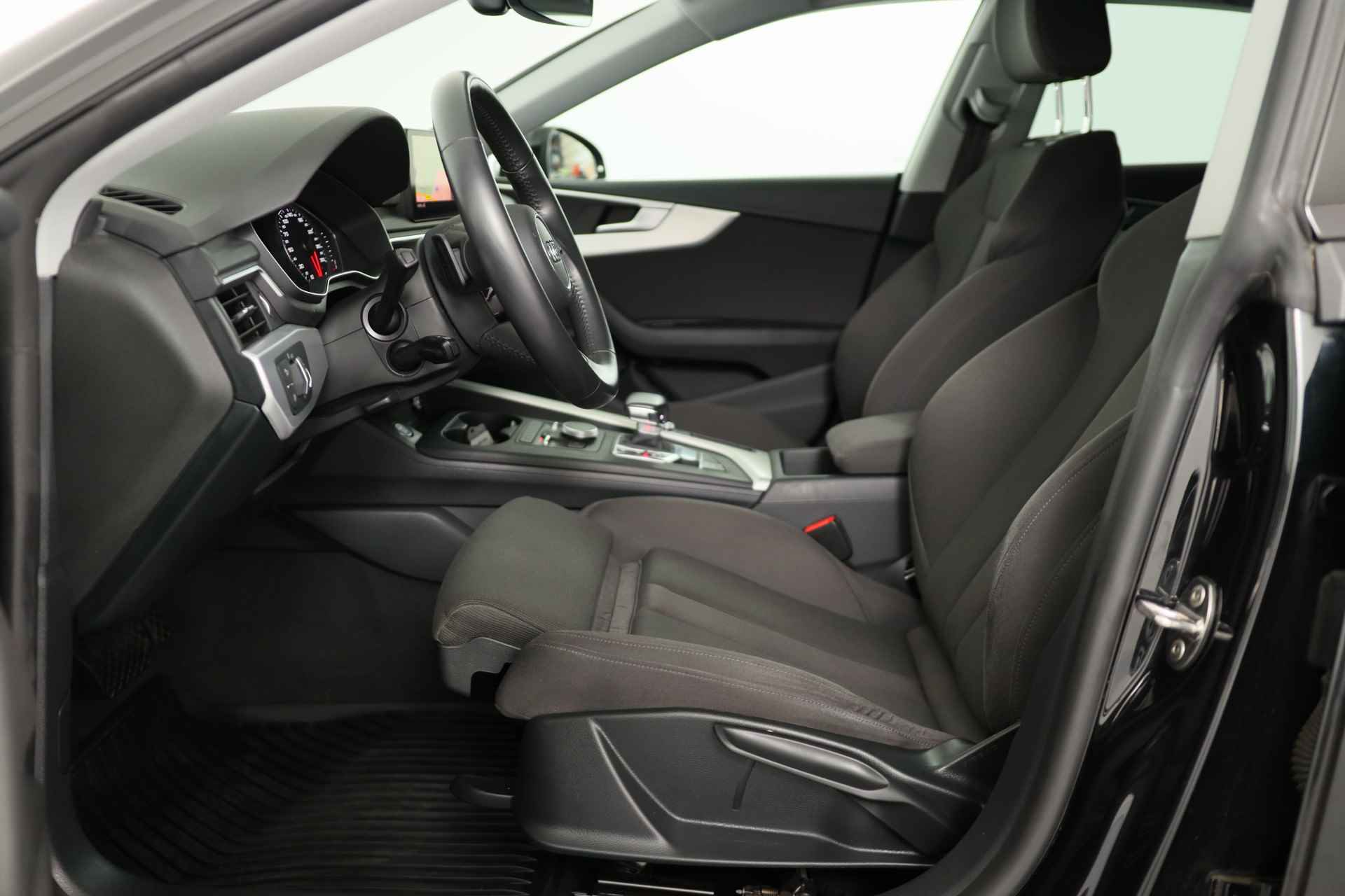 Audi A5 Sportback 40 TFSI 190PK Sport Pro Line | Sportstoelen | LED | Clima | Cruise Adaptive | Keyless | Parkeersensoren V+A | Lichtmet - 31/41