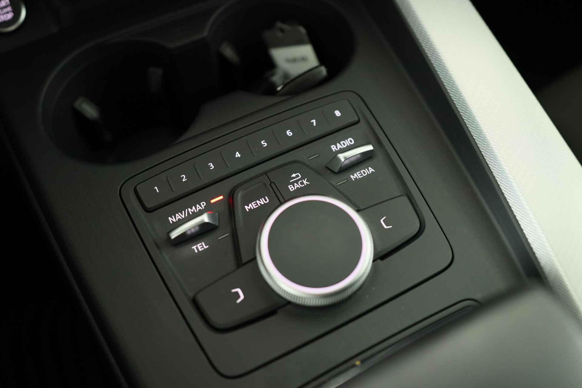 Audi A5 Sportback 40 TFSI 190PK Sport Pro Line | Sportstoelen | LED | Clima | Cruise Adaptive | Keyless | Parkeersensoren V+A | Lichtmet - 38/41