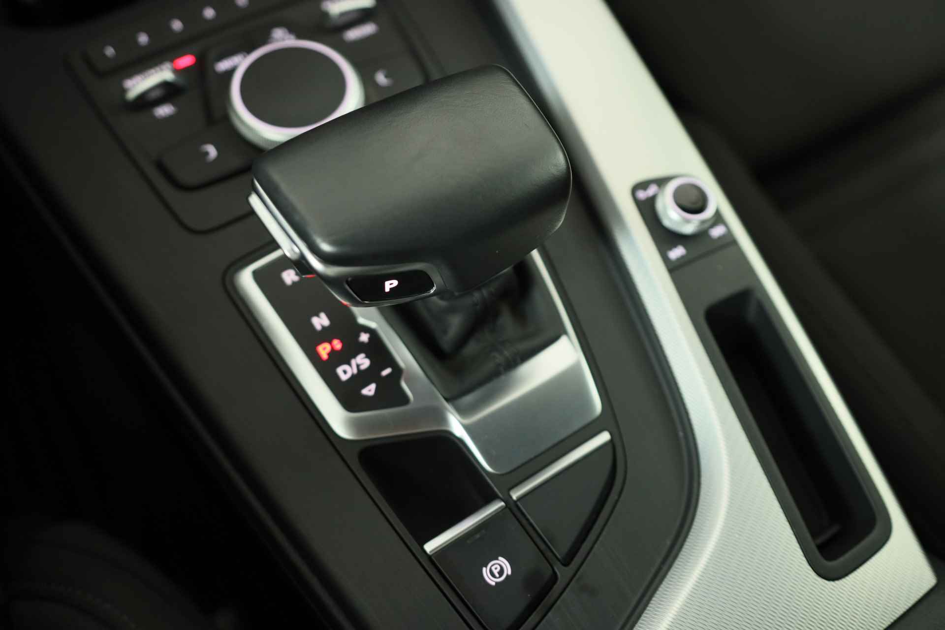 Audi A5 Sportback 40 TFSI 190PK Sport Pro Line | Sportstoelen | LED | Clima | Cruise Adaptive | Keyless | Parkeersensoren V+A | Lichtmet - 39/41