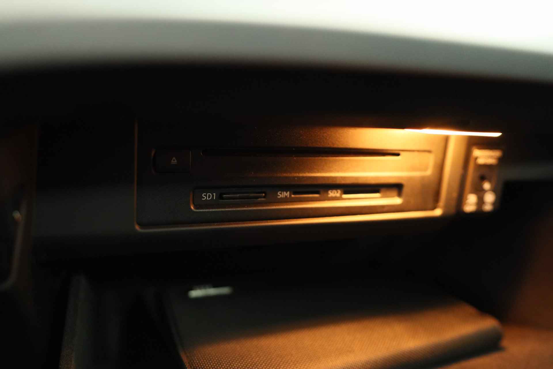 Audi A5 Sportback 40 TFSI 190PK Sport Pro Line | Sportstoelen | LED | Clima | Cruise Adaptive | Keyless | Parkeersensoren V+A | Lichtmet - 41/41
