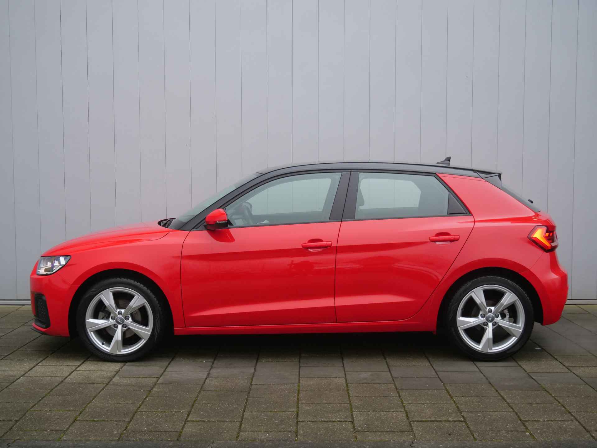 Audi A1 Sportback 30 TFSI 116pk Pro Line S Automaat Navigatie / PDC / DAB / 17 Inch - 18/43