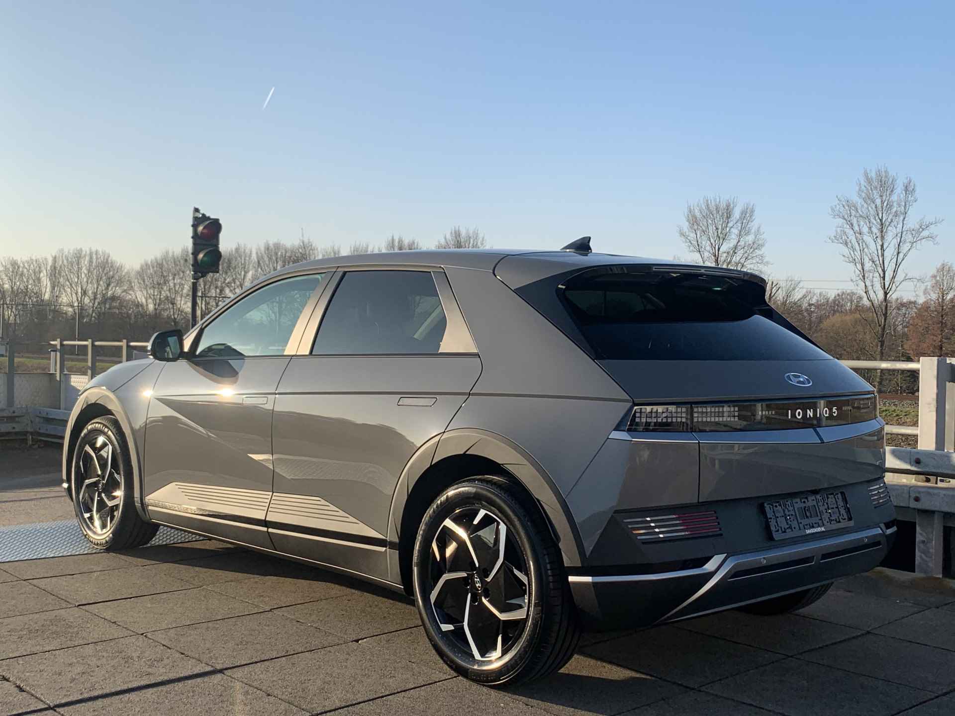 Hyundai IONIQ 5 77 kWh Connect+ AWD All Wheel Drive, Lederen bekleding, Navigatie en Elektrische achterklep - 19/28