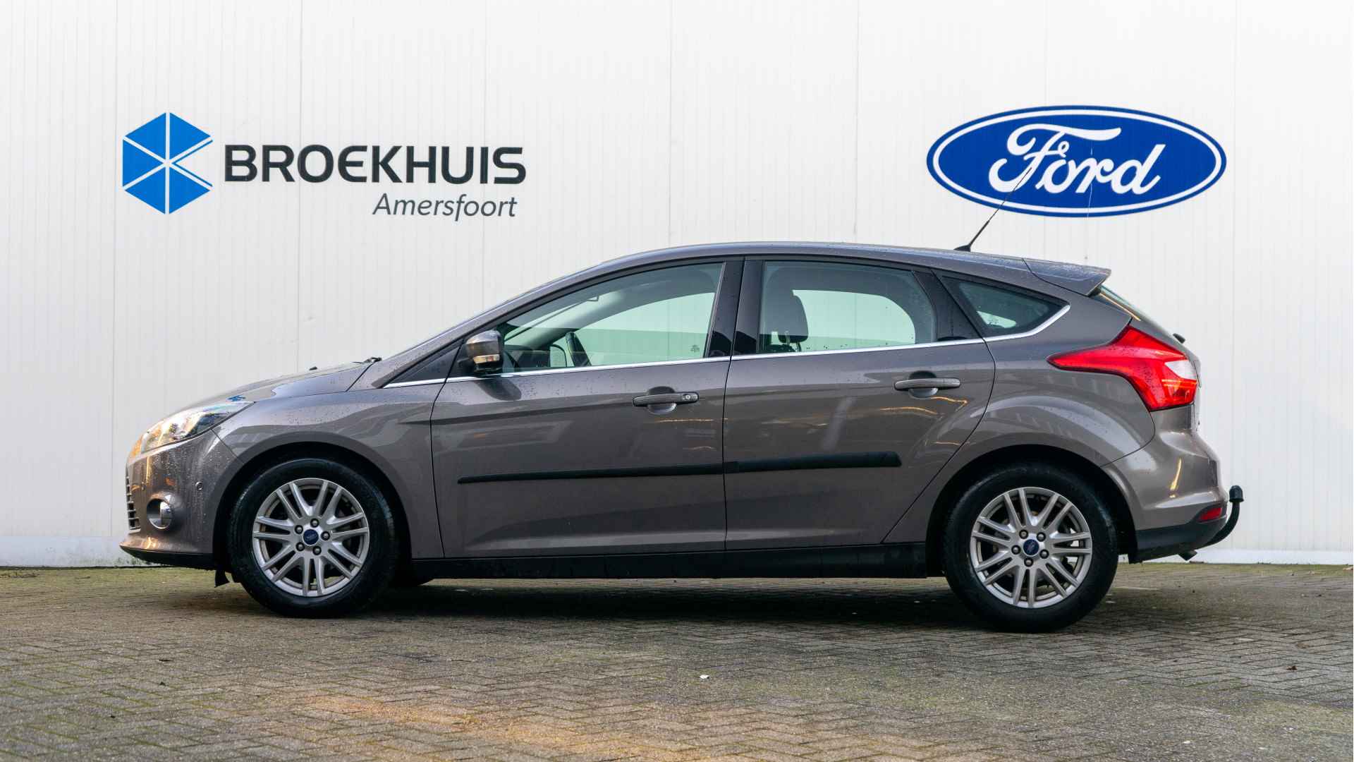 Ford Focus 1.0 EcoBoost Edition Plus Distributieriem in 2024 vervangen | Trekhaak | Climate controle | Lichtmetalen velgen - 3/7