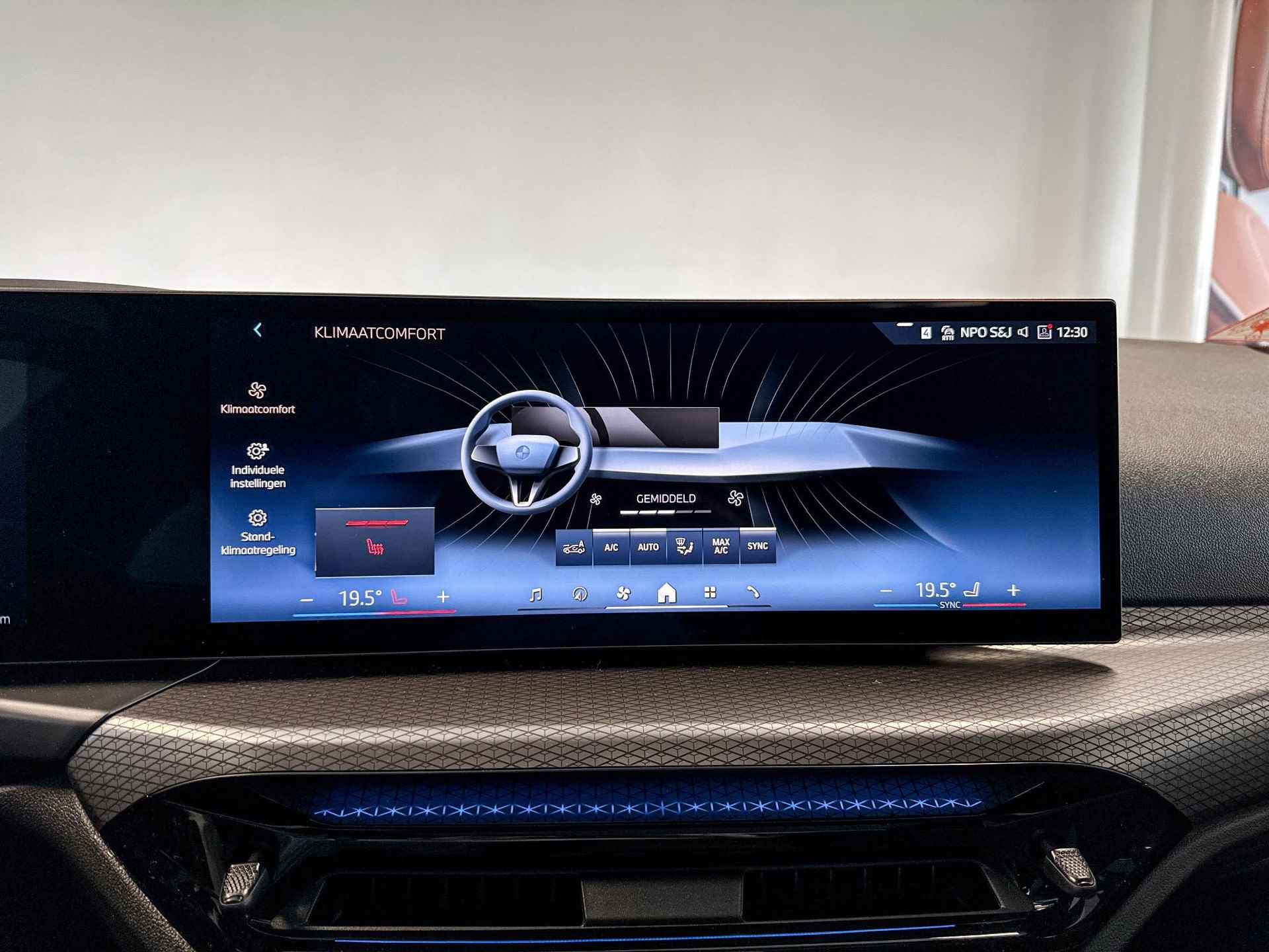 BMW i4 eDrive40 84 kWh | M Sport | Glazen Panoramadak | Harman Kardon | Stoelverwarming | Trekhaak | - 16/28