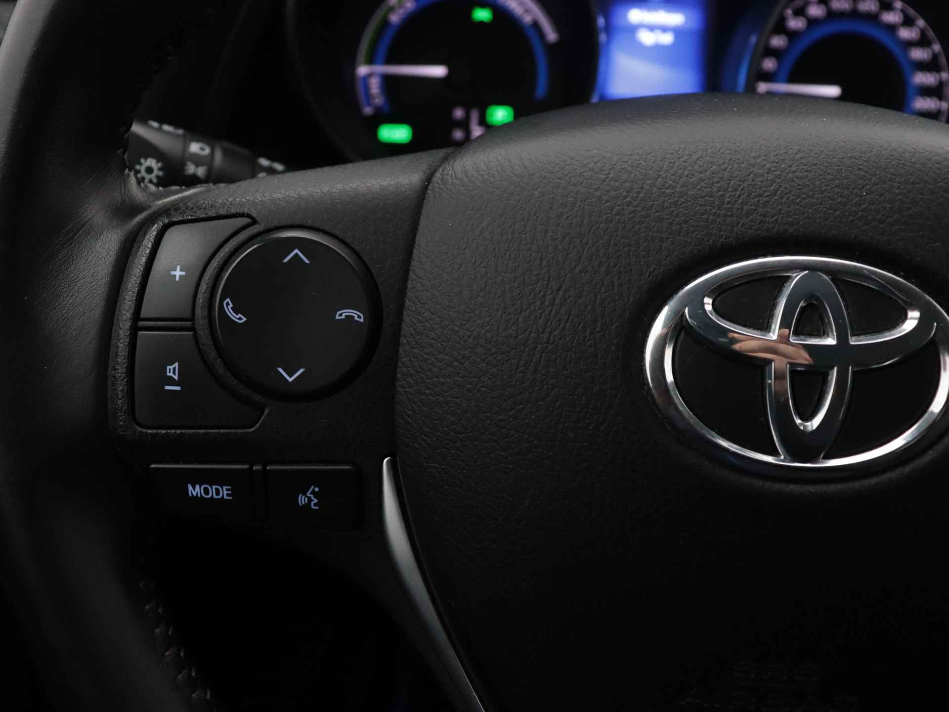 Toyota Auris Touring Sports 1.8 Hybrid Lease Limited | Navigatie | Parkeercamera | - 22/43