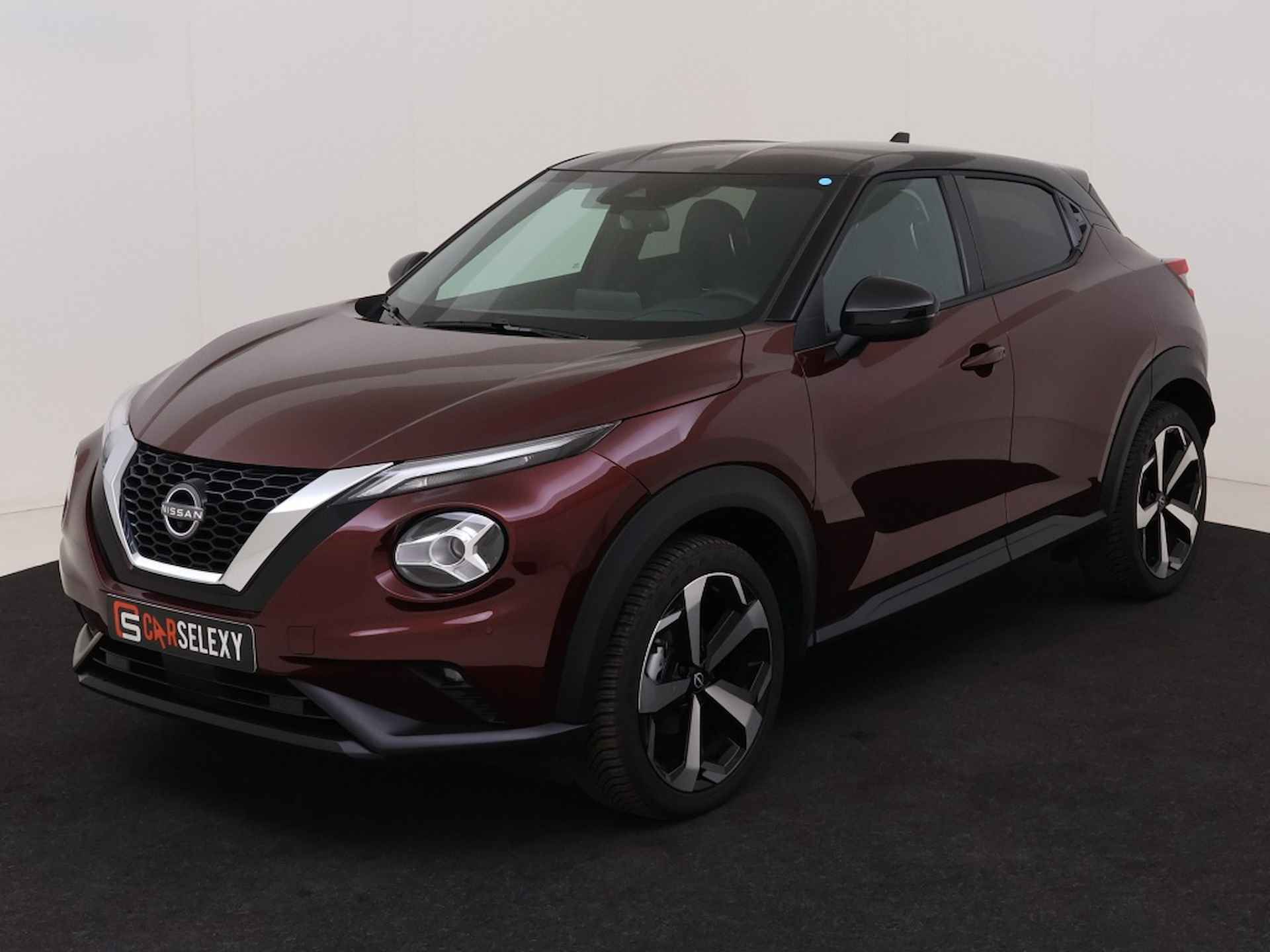 Nissan Juke 1.0 DIG-T Tekna - 2/34