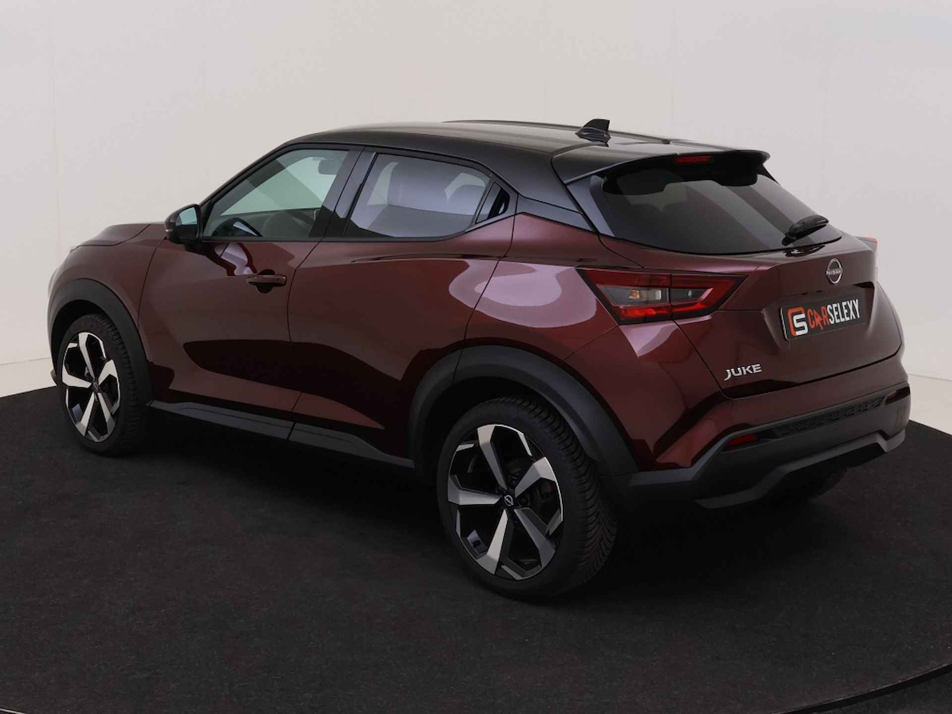 Nissan Juke 1.0 DIG-T Tekna - 4/34