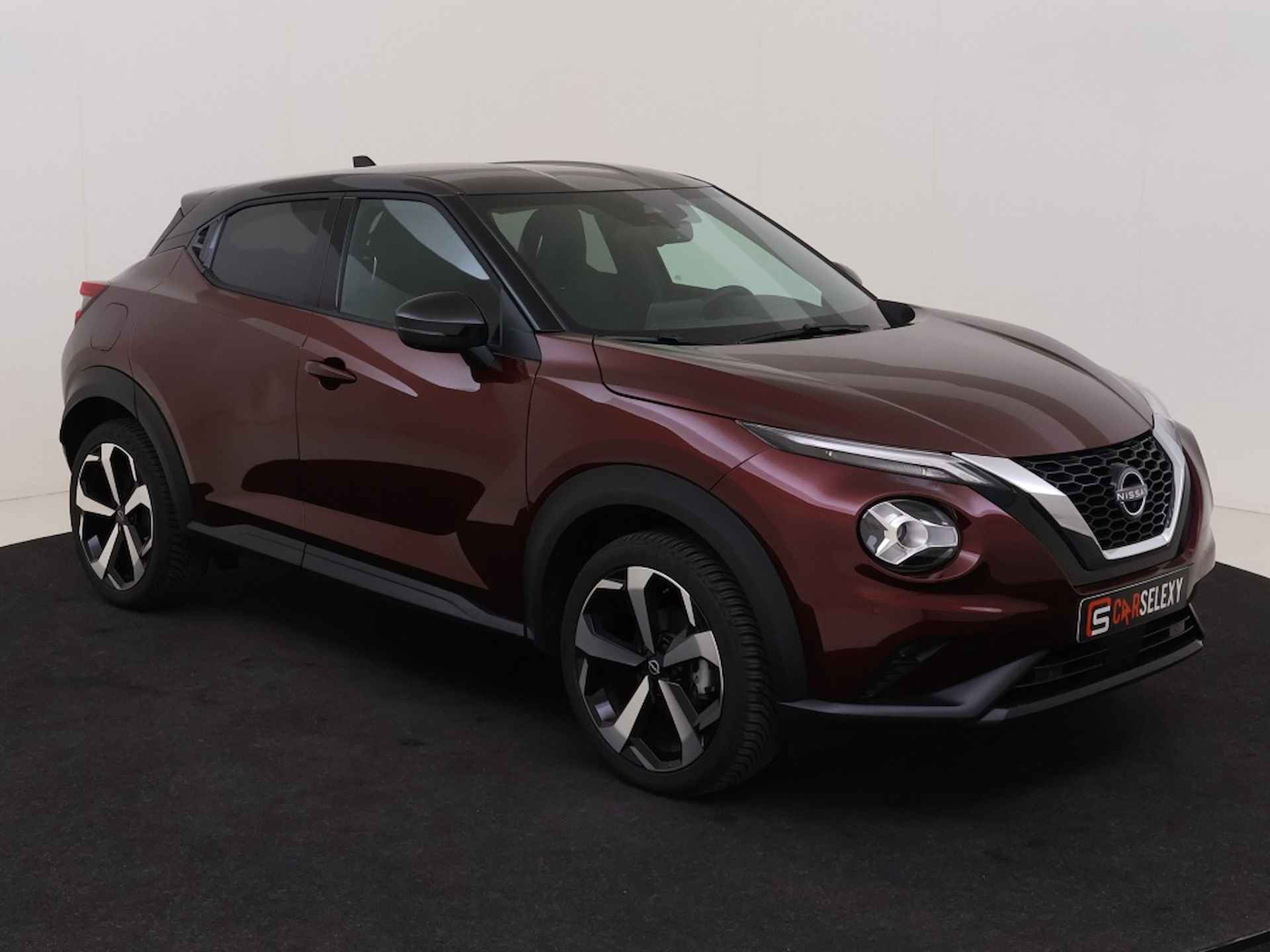 Nissan Juke 1.0 DIG-T Tekna - 8/34