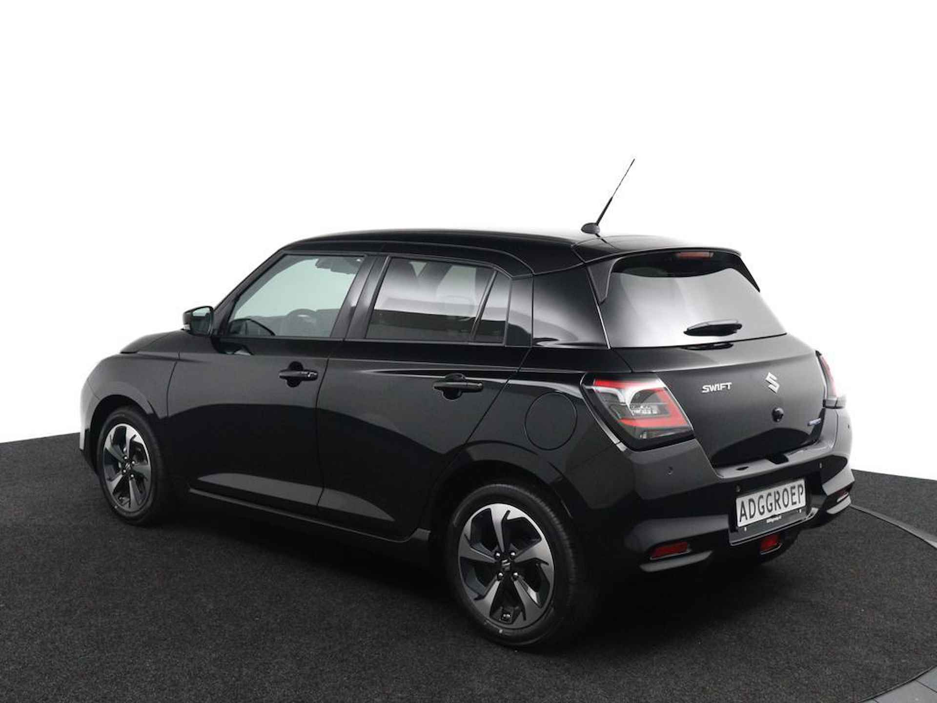 Suzuki Swift 1.2 Style Smart Hybrid | €2000,- Korting | Stoelverwarming | Navigatie | Keyless Entry | Climate Control | - 5/46