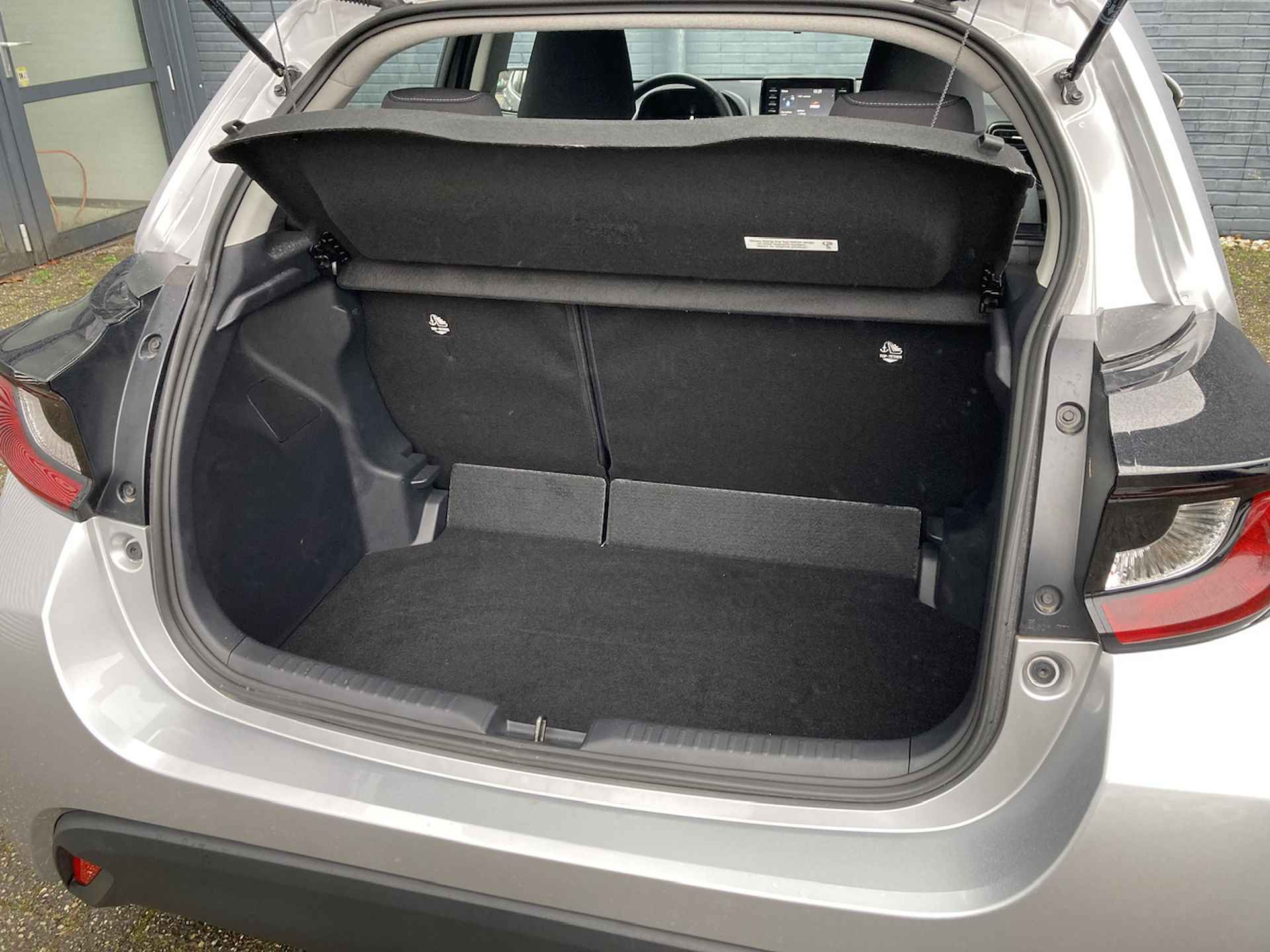 Mazda 2 Hybrid 1.5 Hybrid 116pk Automaat Pure Plus Pack | Adaptieve Cruisecontrol | Stoel/Stuur Verwarming | Navigatie via Apple Car Play | - 14/36
