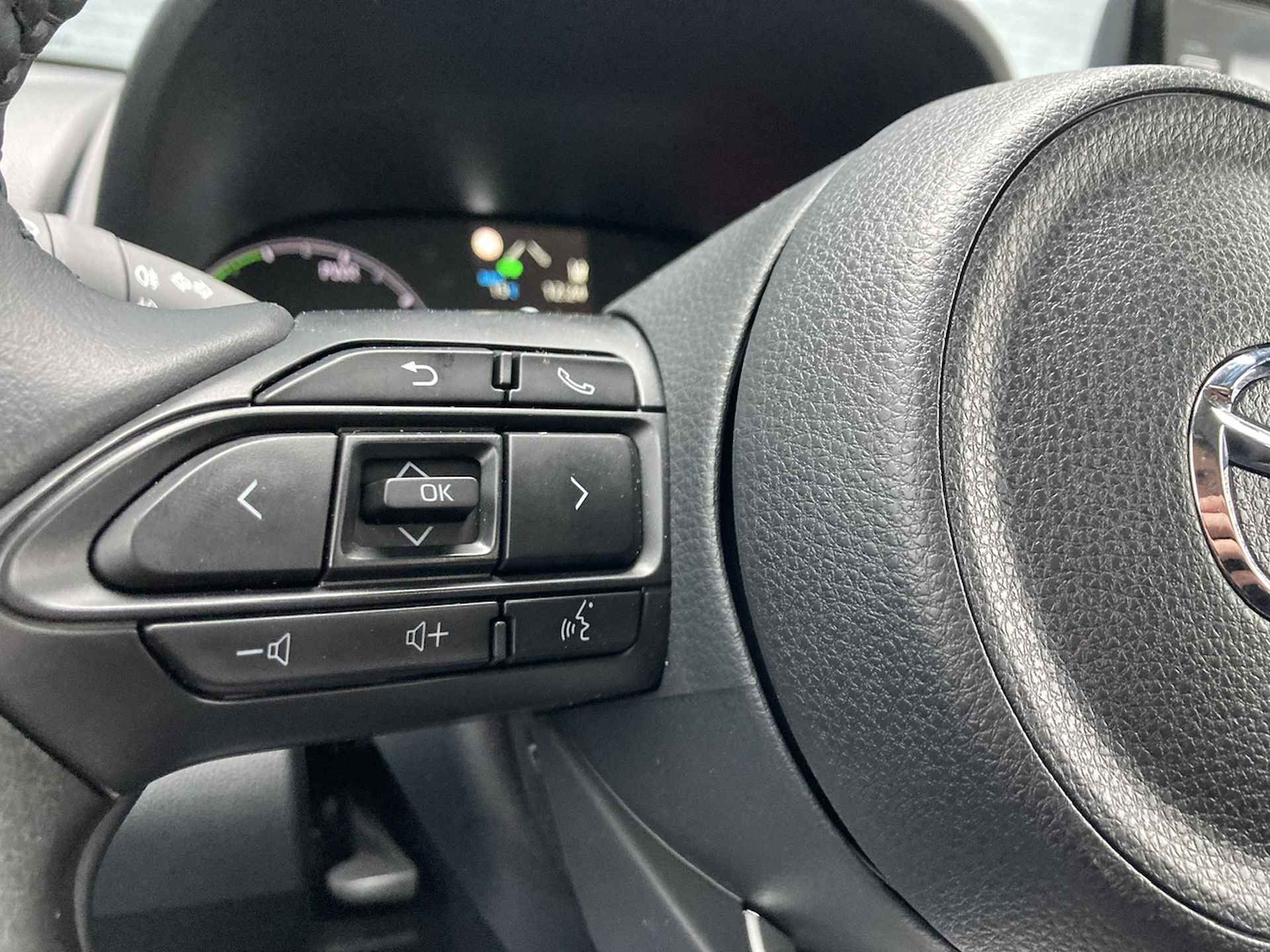Mazda 2 Hybrid 1.5 Hybrid 116pk Automaat Pure Plus Pack | Adaptieve Cruisecontrol | Stoel/Stuur Verwarming | Navigatie via Apple Car Play | - 25/36
