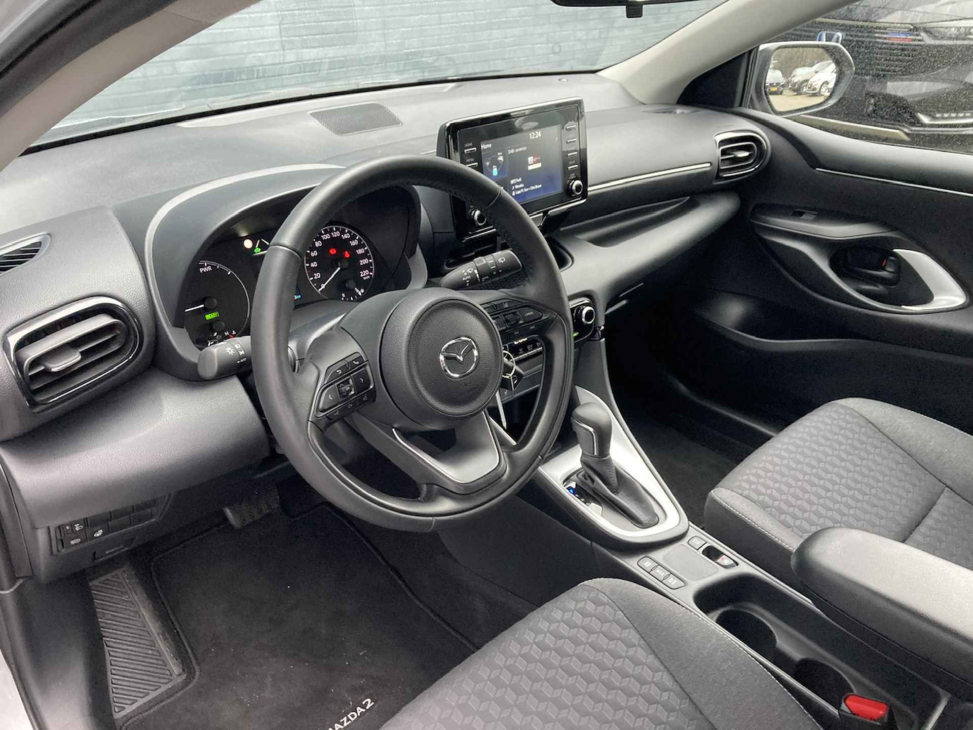 Mazda 2 Hybrid 1.5 Hybrid 116pk Automaat Pure Plus Pack | Adaptieve Cruisecontrol | Stoel/Stuur Verwarming | Navigatie via Apple Car Play | - 28/36