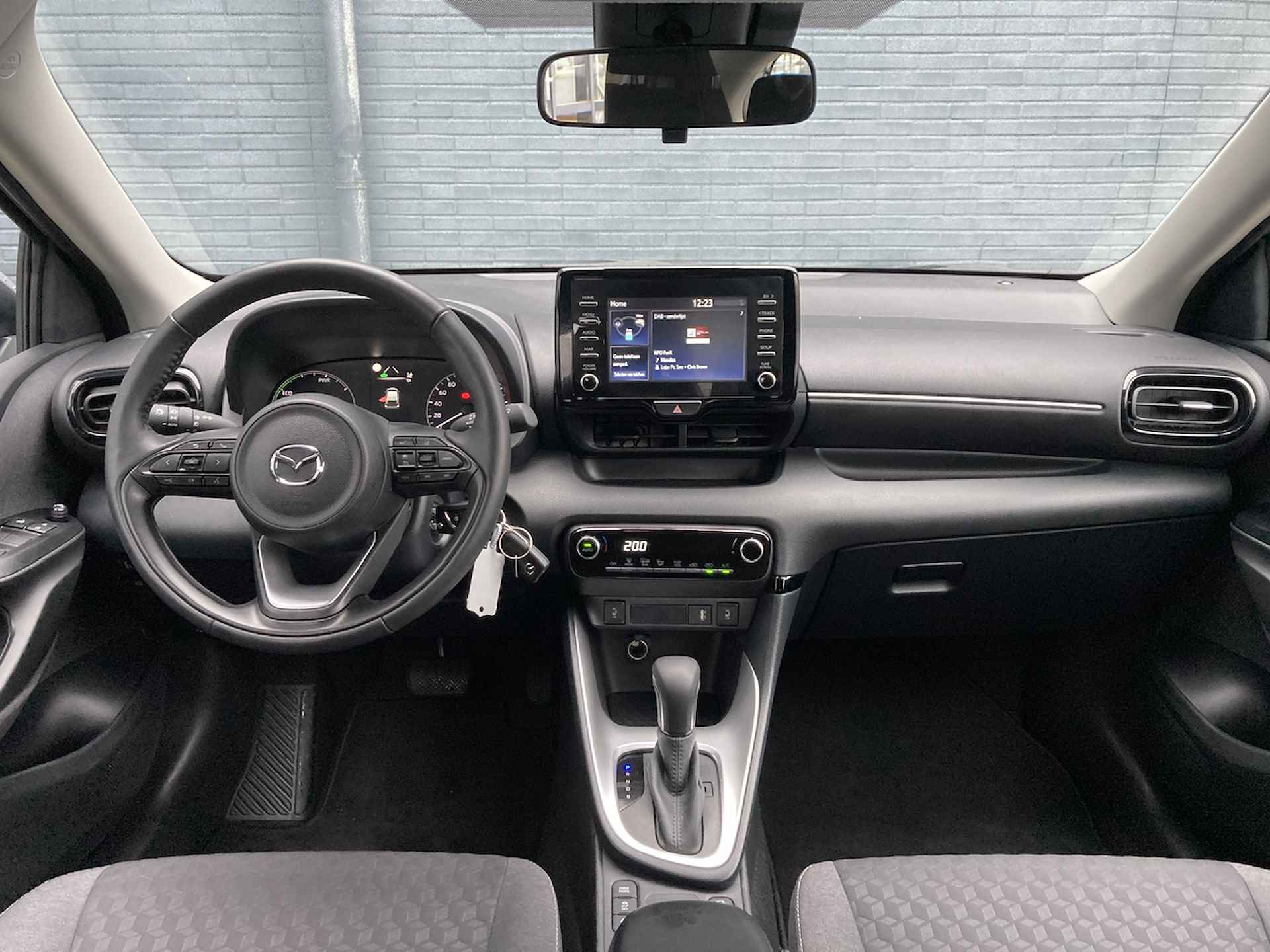 Mazda 2 Hybrid 1.5 Hybrid 116pk Automaat Pure Plus Pack | Adaptieve Cruisecontrol | Stoel/Stuur Verwarming | Navigatie via Apple Car Play | - 31/36