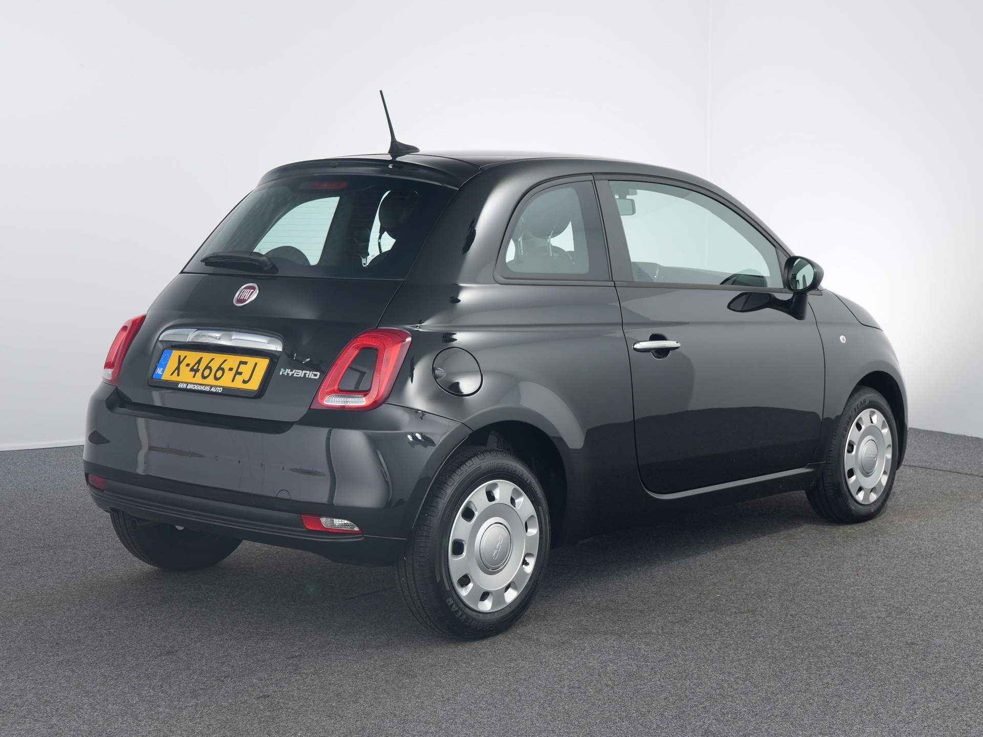 Fiat 500 1.0 Hybrid - 3/28