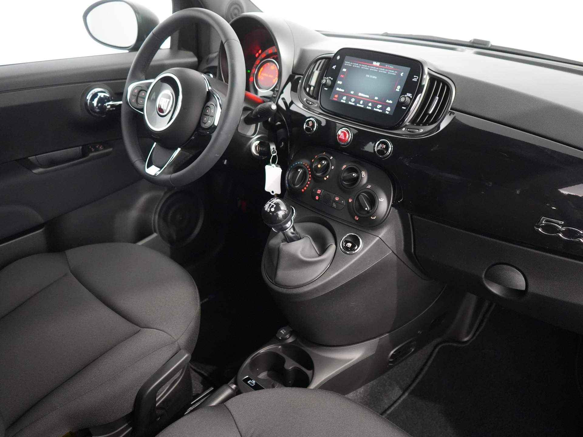 Fiat 500 1.0 Hybrid - 4/28