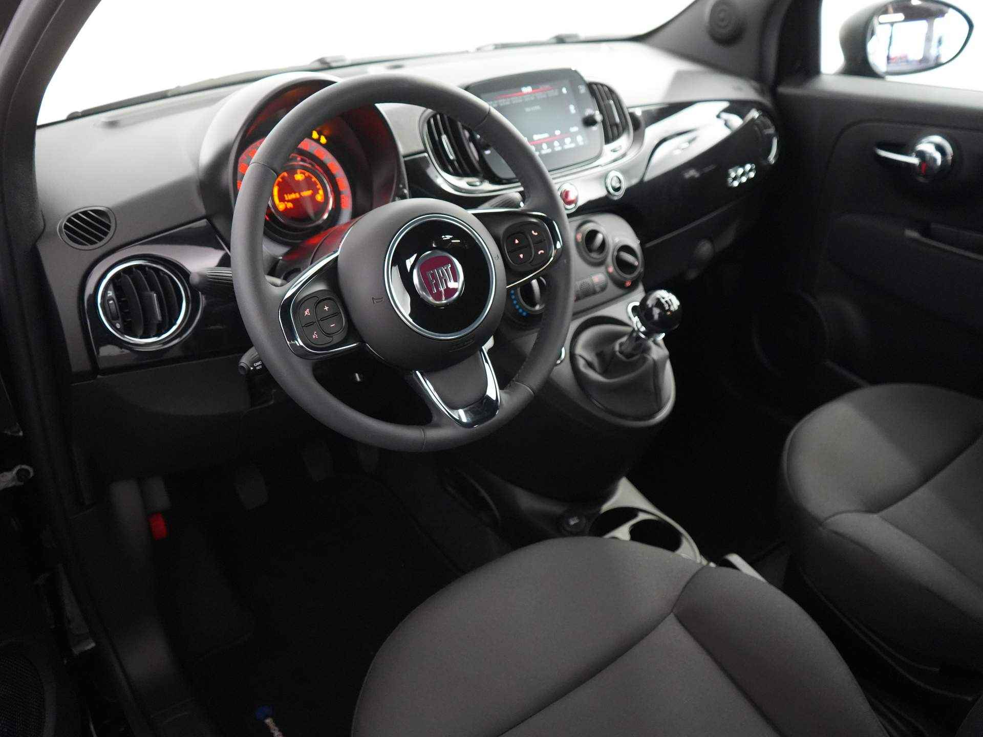 Fiat 500 1.0 Hybrid - 9/28