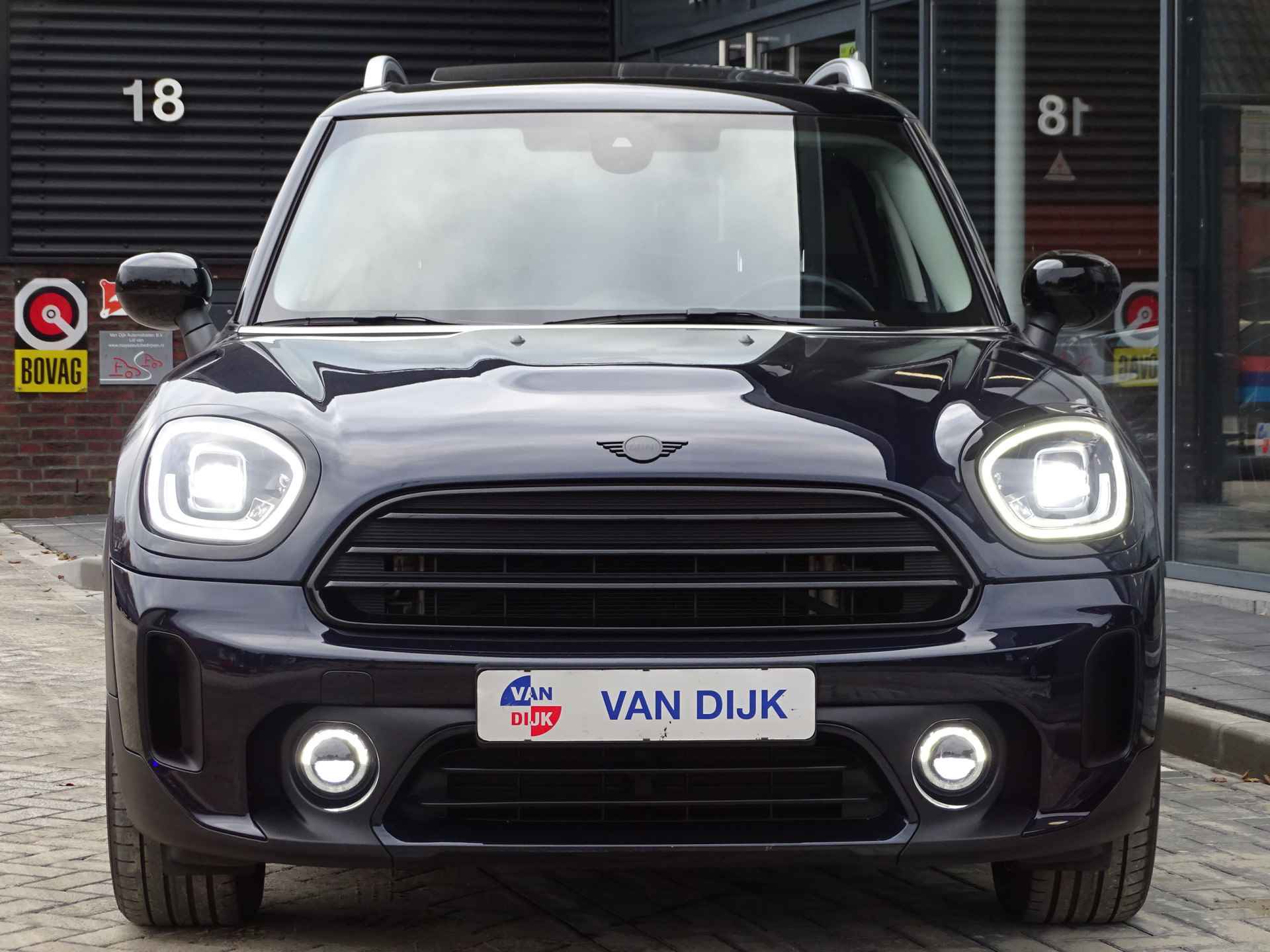 MINI Countryman 1.5 Cooper Business Pano.Dak Led Apple Carplay Nav.Plus 17" LM Velgen - 3/43