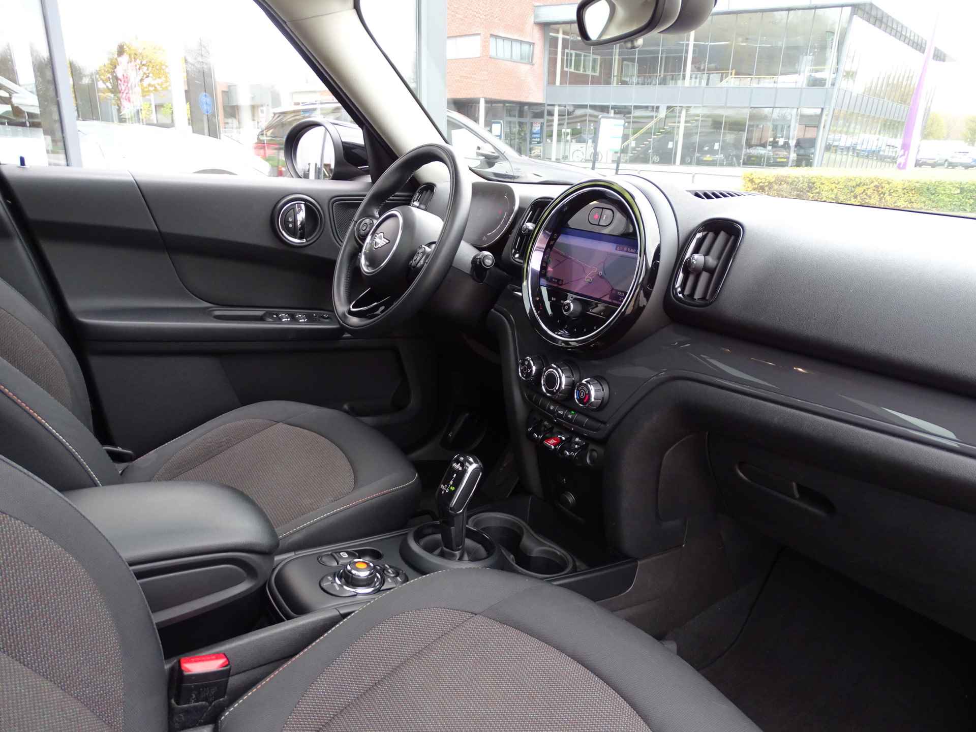 MINI Countryman 1.5 Cooper Business Pano.Dak Led Apple Carplay Nav.Plus 17" LM Velgen - 34/43