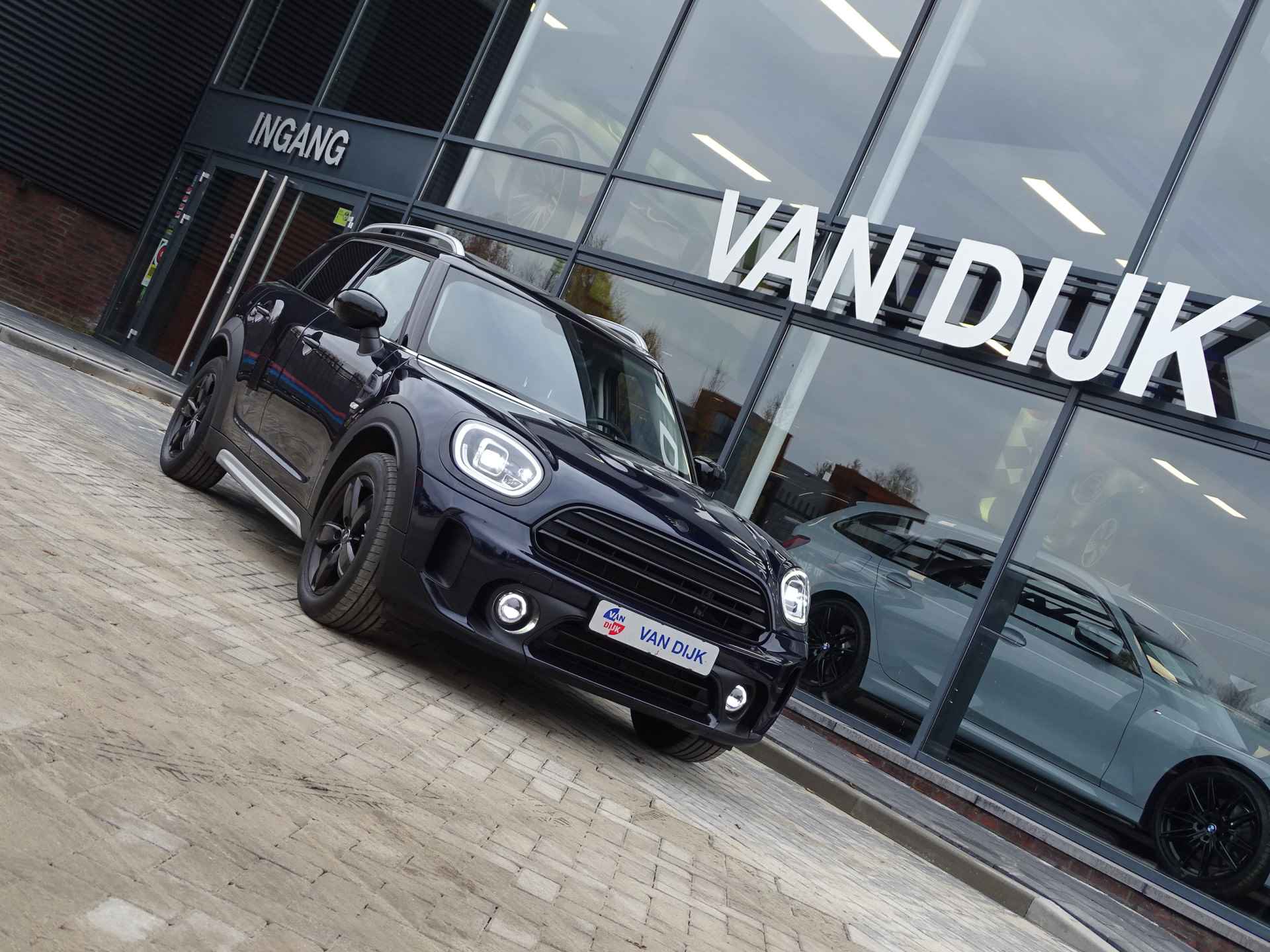 MINI Countryman 1.5 Cooper Business Pano.Dak Led Apple Carplay Nav.Plus 17" LM Velgen - 36/43