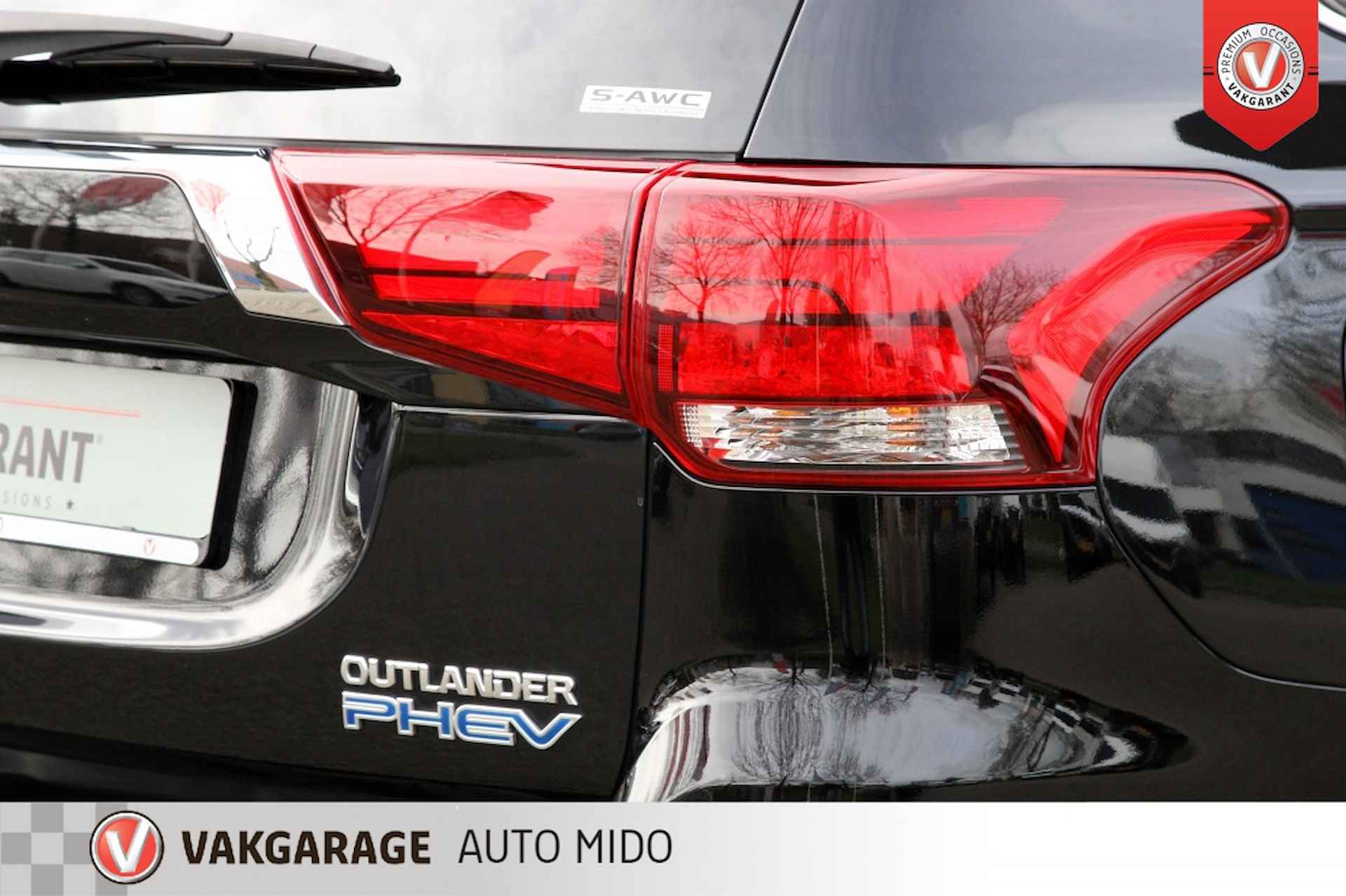 Mitsubishi Outlander 2.4 PHEV Instyle 1e eigenaar -BTW auto- Lage km stand - 55/58