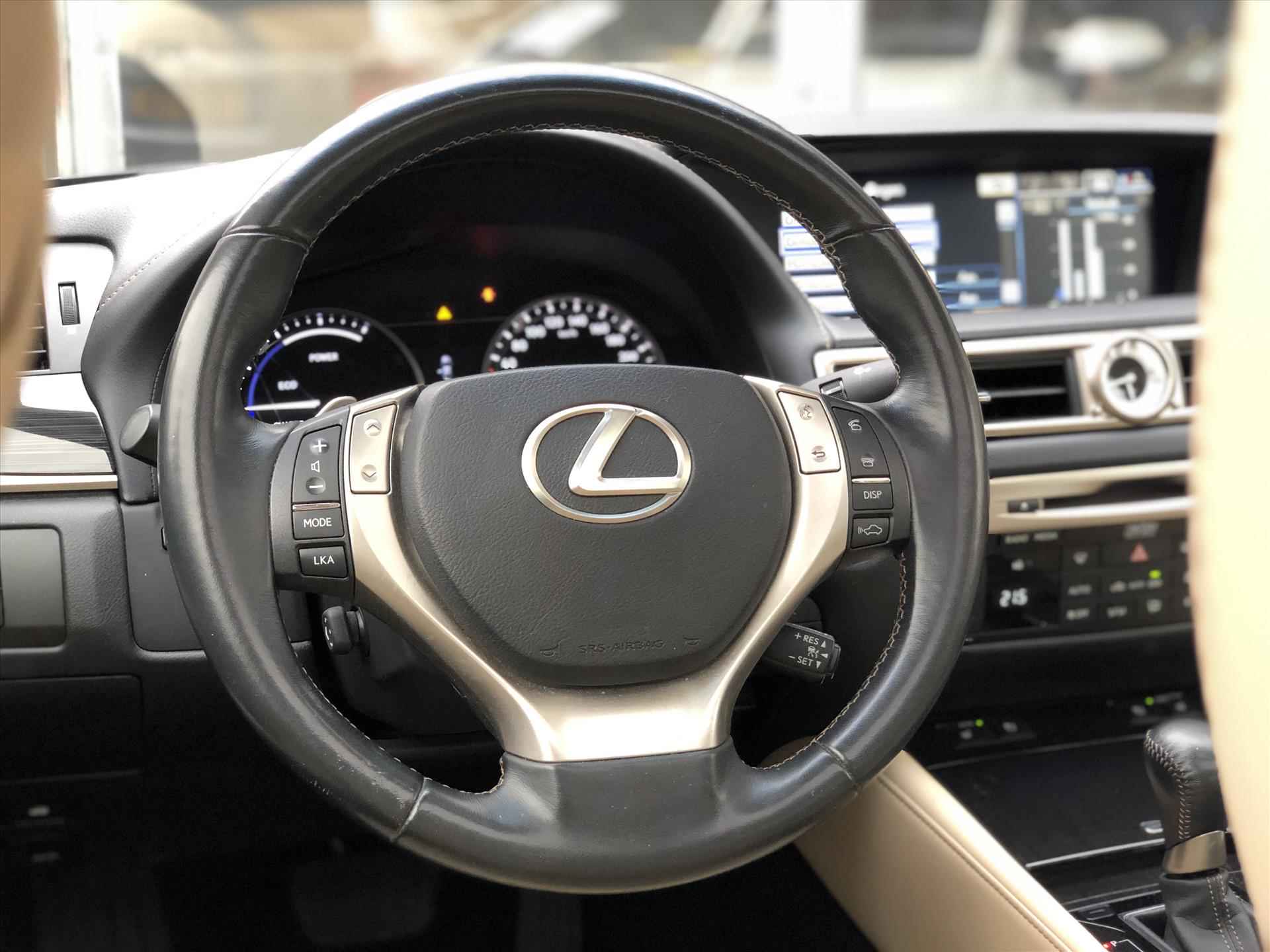 Lexus GS 300h 223PK Luxury Line | Schuifdak, Mark Levinson, Stoelventilatie, Leer, Geheugenfunctie, Navigatie, Dodehoekherkenning, Perfecte staat! - 17/41