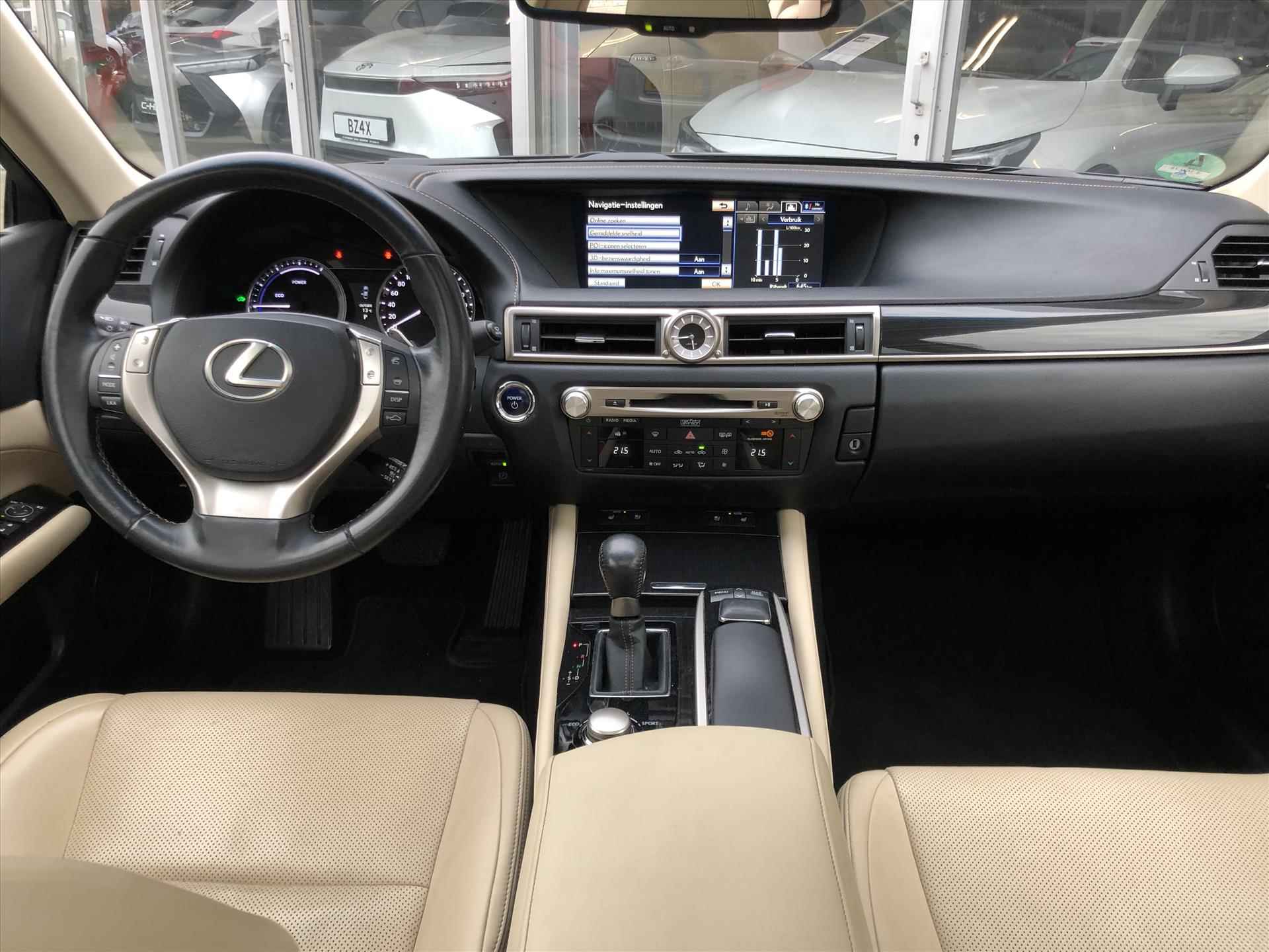 Lexus GS 300h 223PK Luxury Line | Schuifdak, Mark Levinson, Stoelventilatie, Leer, Geheugenfunctie, Navigatie, Dodehoekherkenning, Perfecte staat! - 18/41