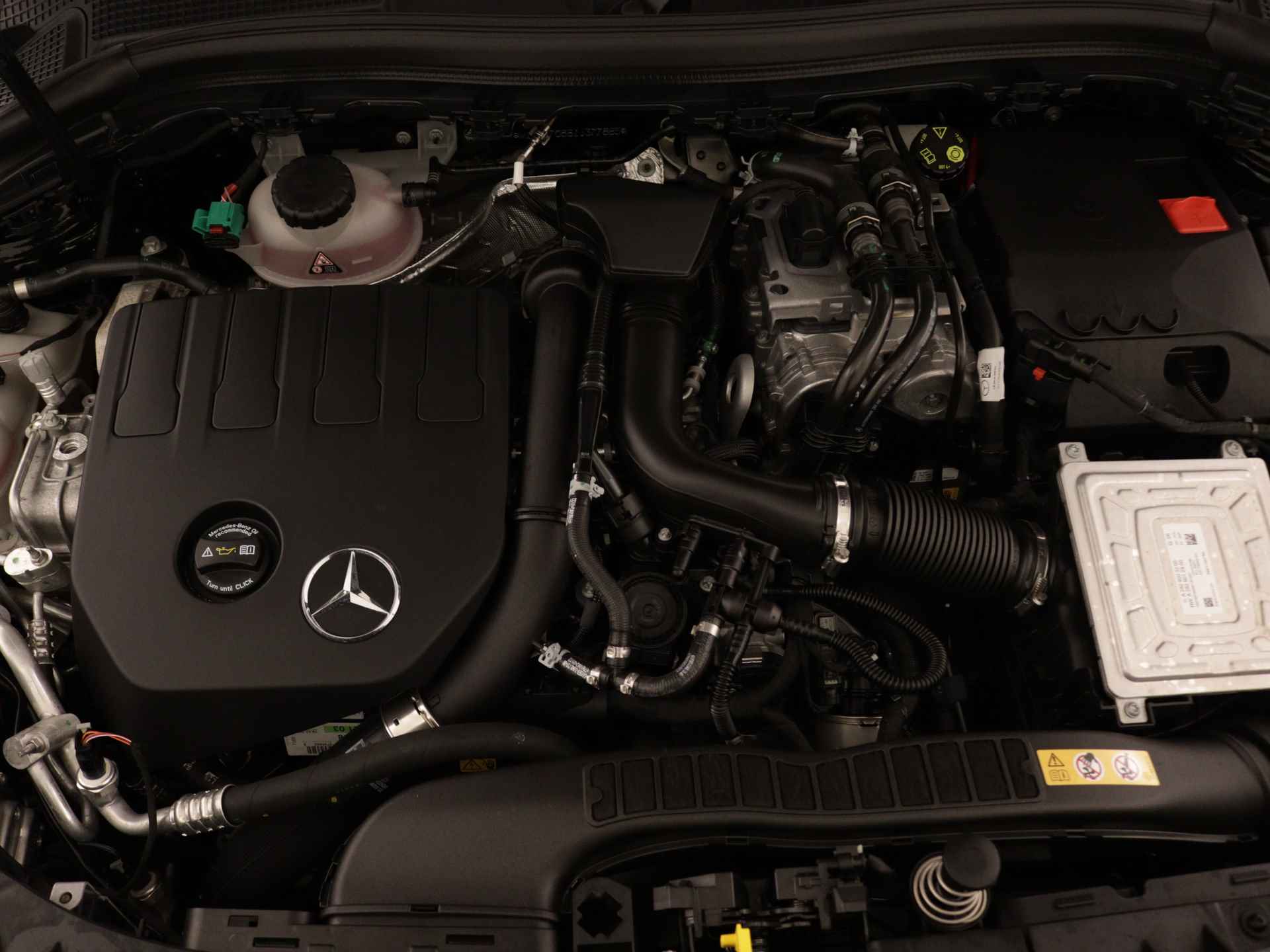Mercedes-Benz B-Klasse 250 e AMG Plug-in Hybrid Limited | AMG Styling | - 36/39