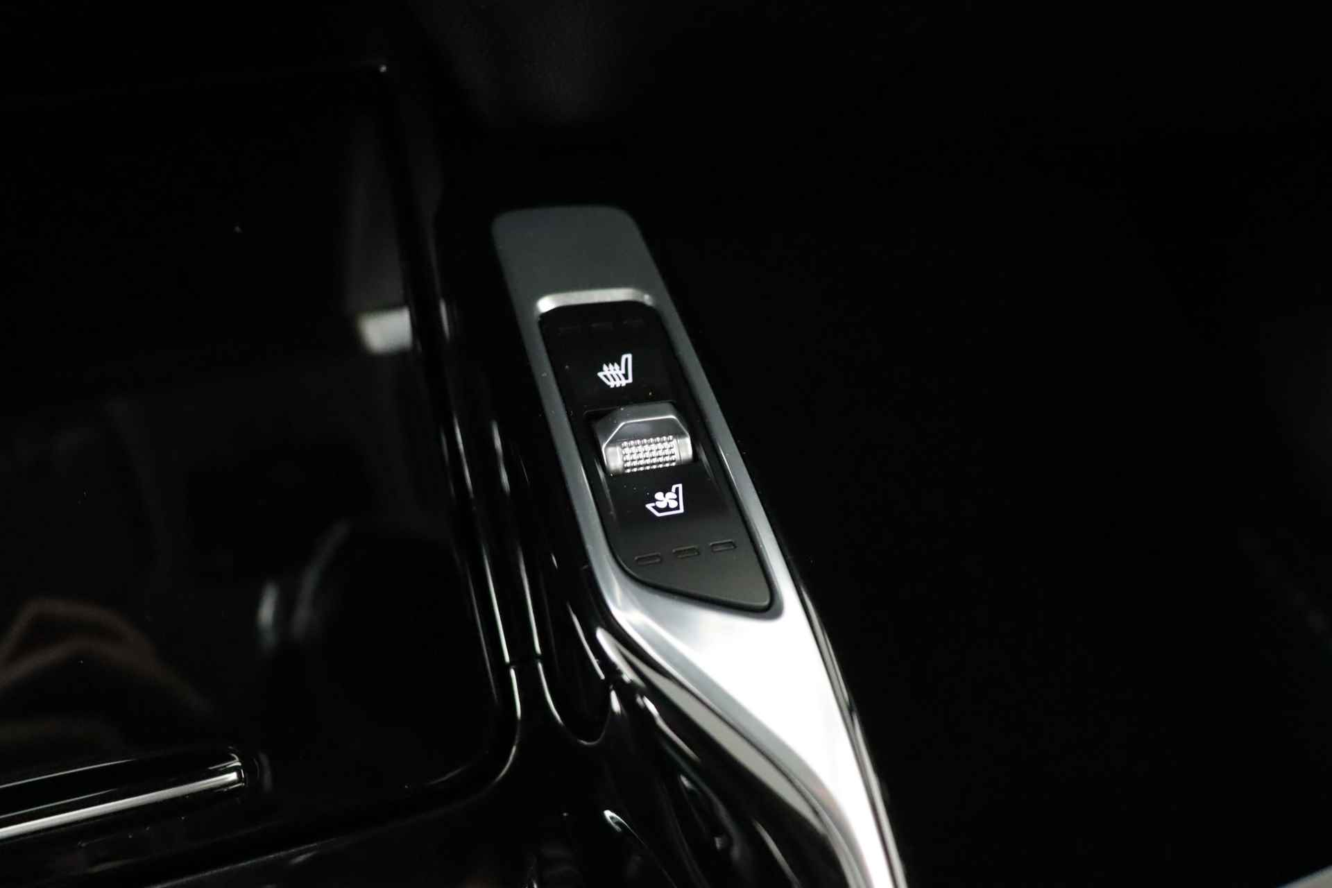 Kia Sorento 1.6 T-GDI Hybrid 2WD ExecutiveLine 7p. // TREKHAAK // 1e EIGENAAR // - 17/40