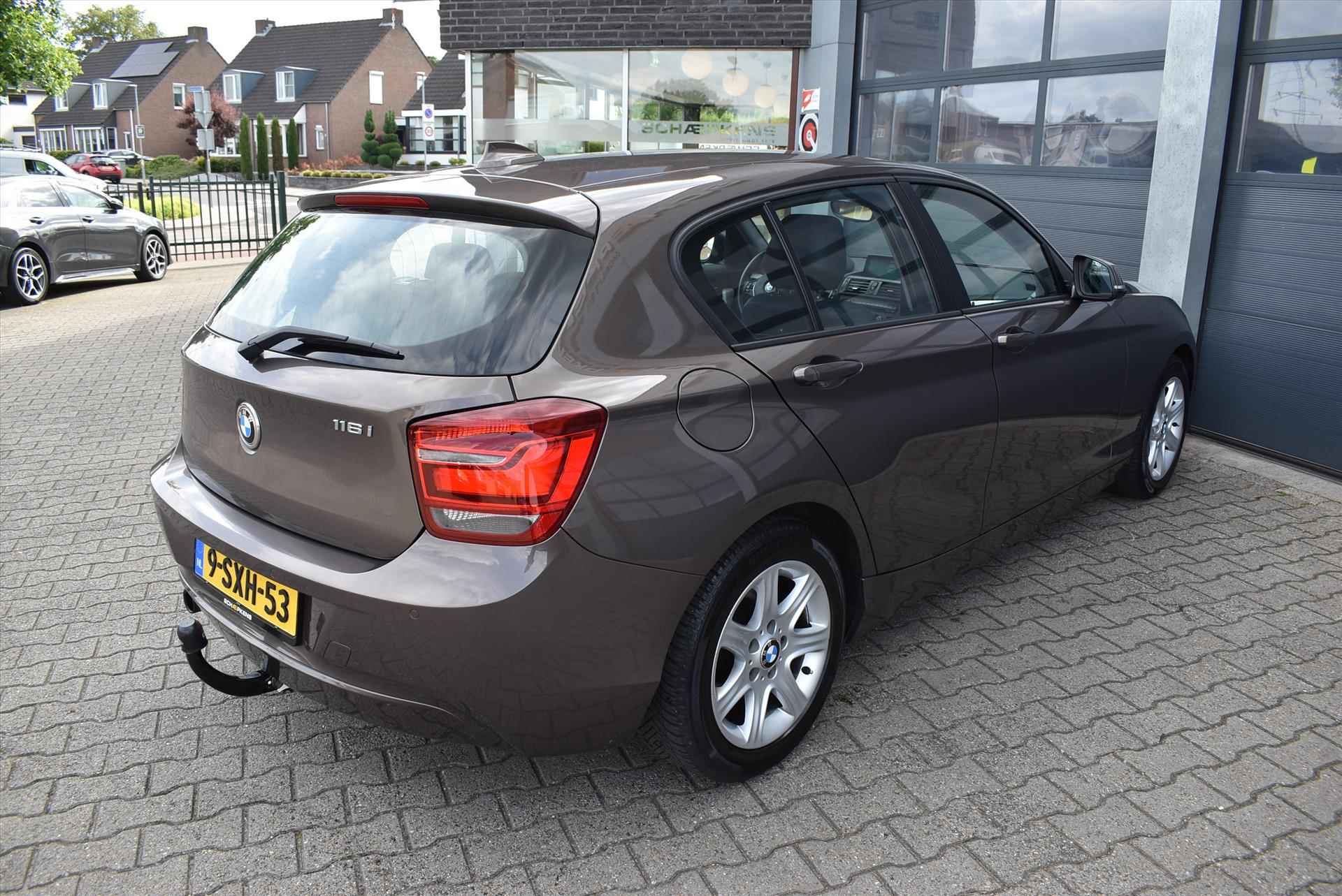 BMW 1-Serie (e87) 116i 136pk 5-drs High Executive - 18/37