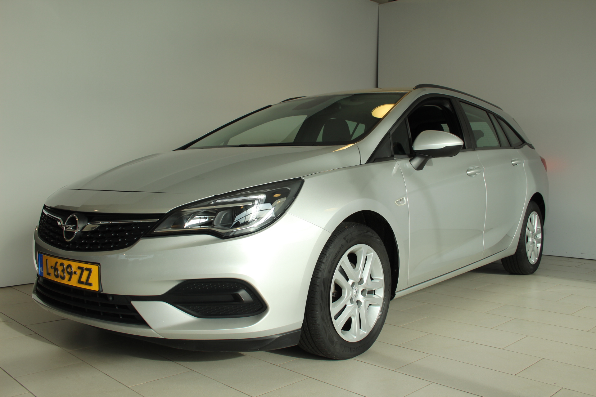 OPEL Astra Sports Tourer 1.4 Turbo 145pk Edition AUTOMAAT NAVI PDC