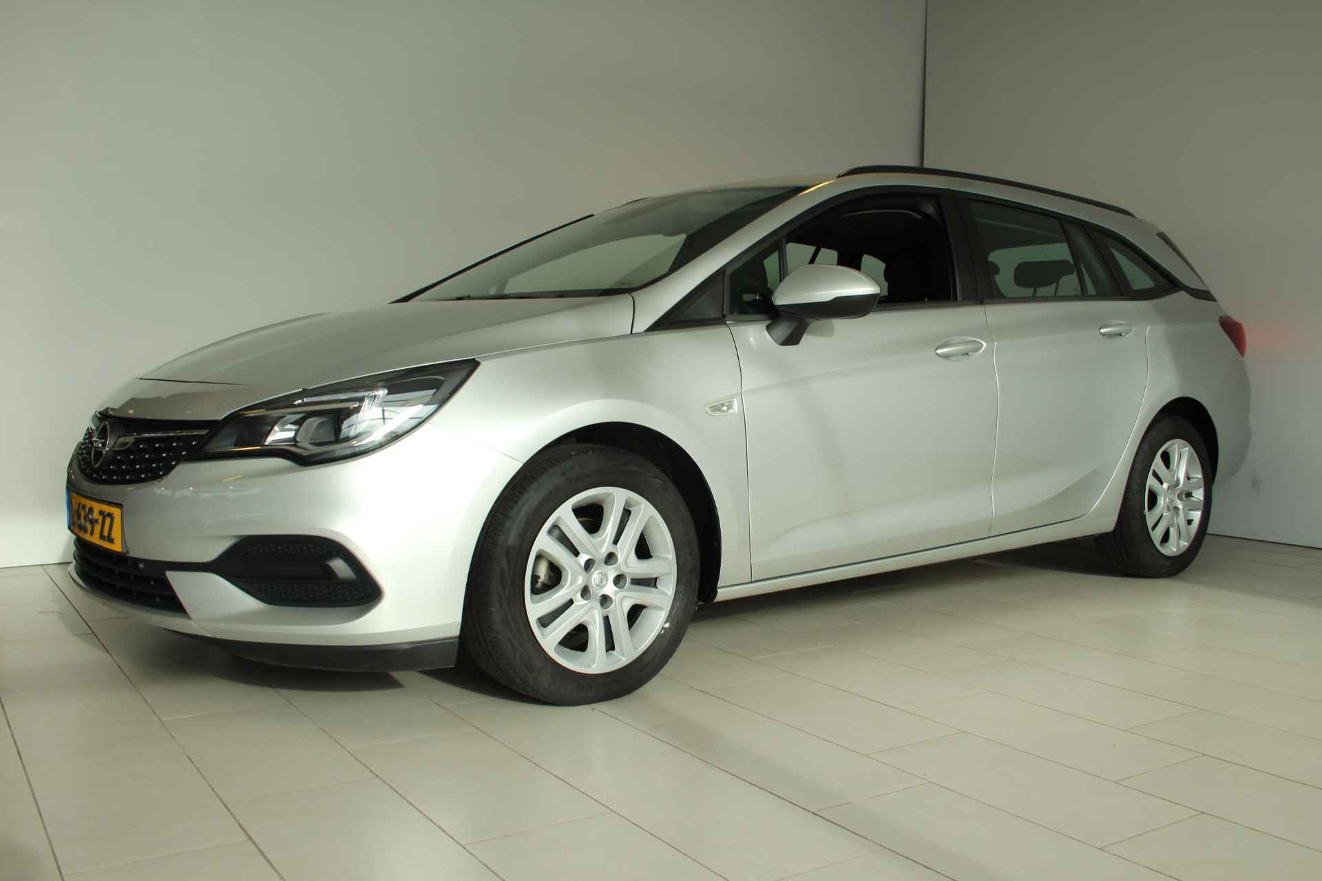 OPEL Astra Sports Tourer 1.4 Turbo 145pk Edition AUTOMAAT NAVI PDC - 2/25