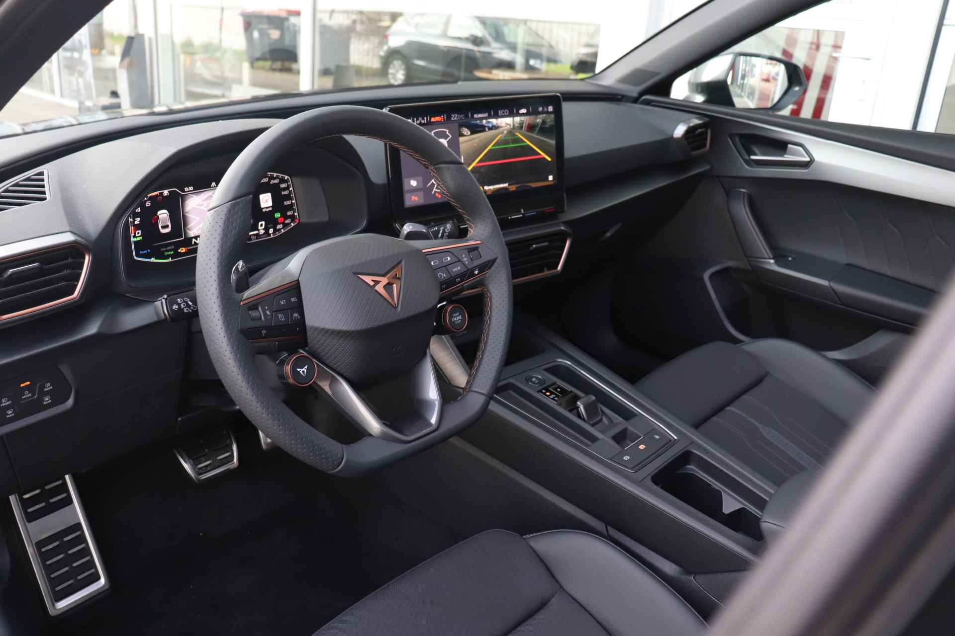 CUPRA Leon Sportstourer 1.4 e-Hybrid 245PK VZ Performance | NL-auto!! | Panoramadak | Adaptieve Cruise Control | Stuur- & Stoelverwarming | Elek. achterklep - 6/34