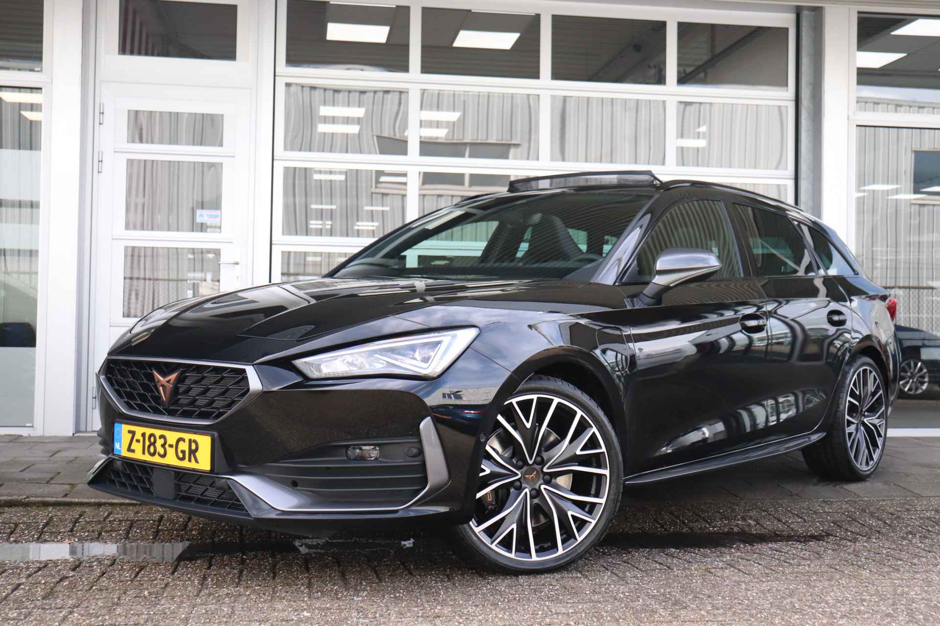 CUPRA Leon Sportstourer 1.4 e-Hybrid 245PK VZ Performance | NL-auto!! | Panoramadak | Adaptieve Cruise Control | Stuur- & Stoelverwarming | Elek. achterklep - 34/34