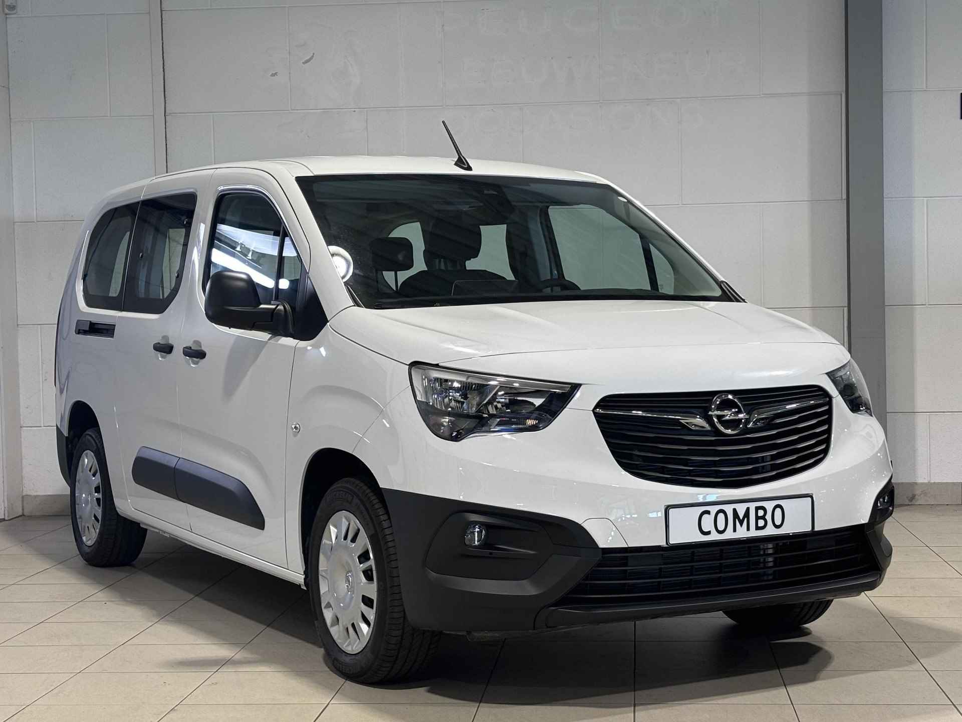 Opel Combo-e Life L2 Edition 50 kWh |+2.000 EURO SUBSIDIE| NAVI | Parkeersensoren achter | Comfortstoel | Neerklapbare passagiersstoel | Licht- en regensensor | Mistlampen | N30817 - 5/46