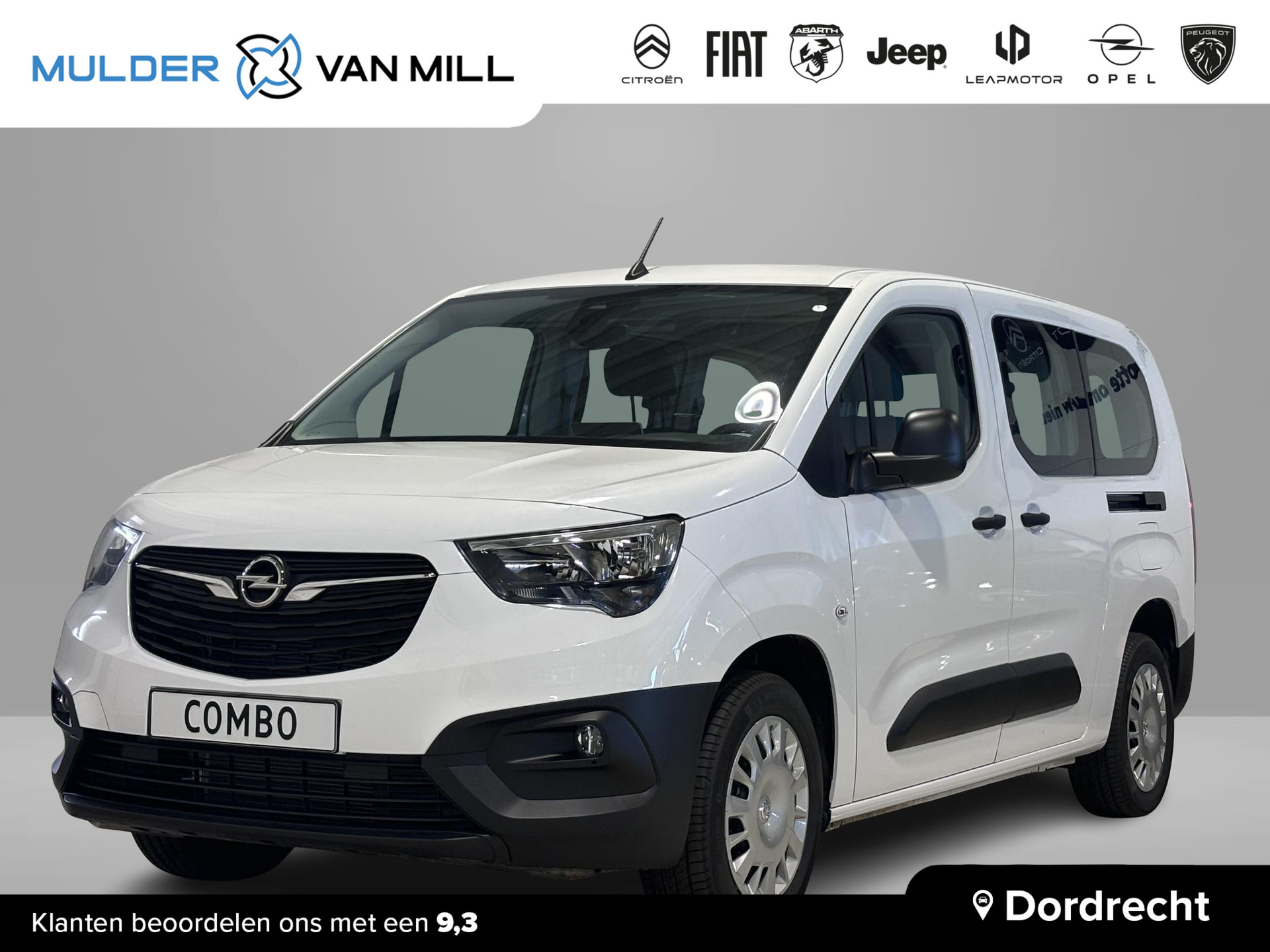 Opel Combo-e Life L2 Edition 50 kWh |NAVI | Parkeersensoren achter | Comfortstoel | Neerklapbare passagiersstoel | Licht- en regensensor | Mistlampen | N30817